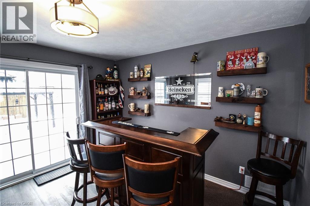 












3 MEADOWBROOK Court

,
Dunnville,




Ontario
N1A3H6

