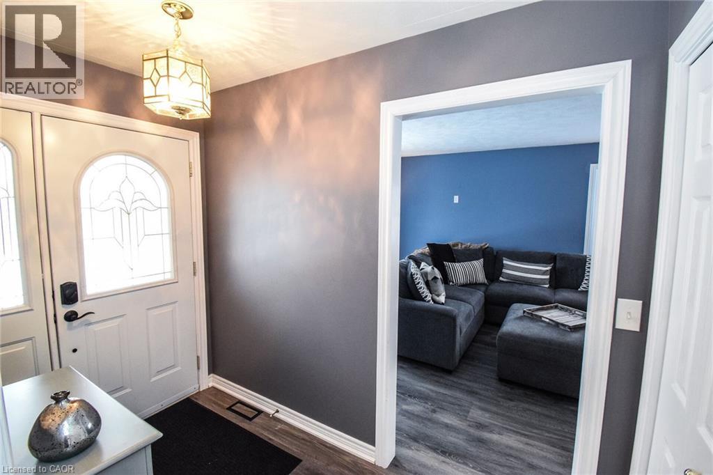 












3 MEADOWBROOK Court

,
Dunnville,




Ontario
N1A3H6

