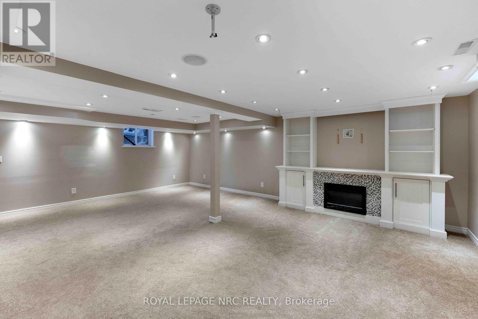 












41 HUNTINGTON LANE

,
St. Catharines (Grapeview),




Ontario
L2S3R5

