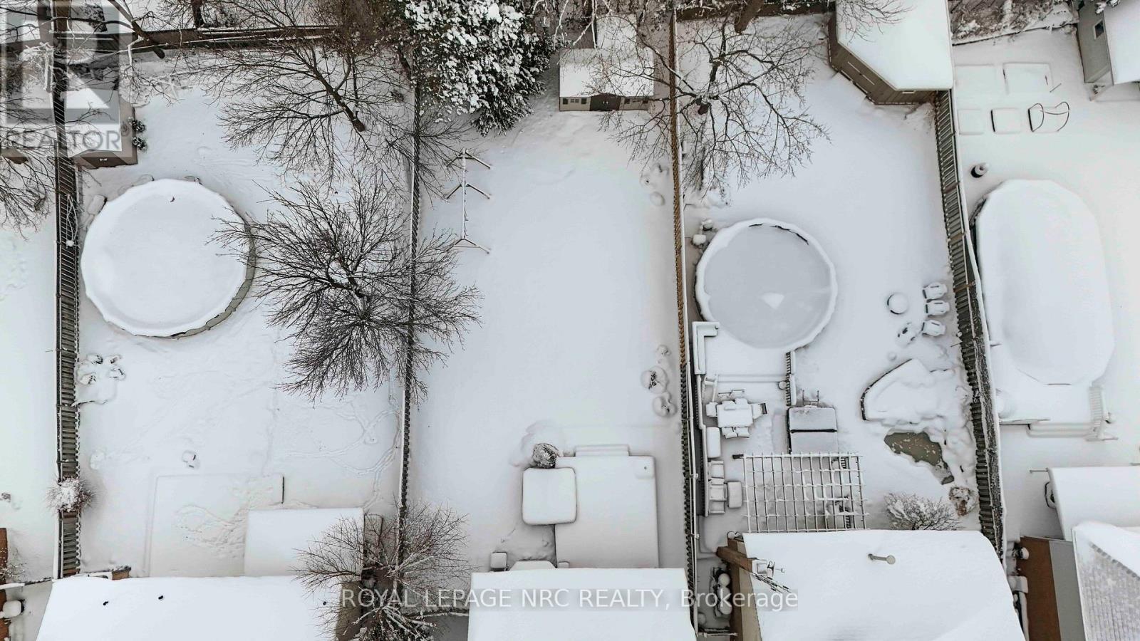 












41 HUNTINGTON LANE

,
St. Catharines (Grapeview),




Ontario
L2S3R5

