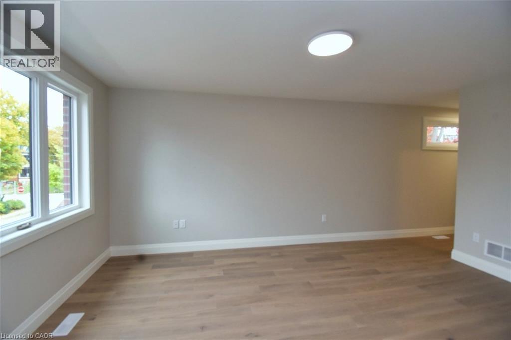 












279 HESS Street S

,
Hamilton,




Ontario
L8P3P6

