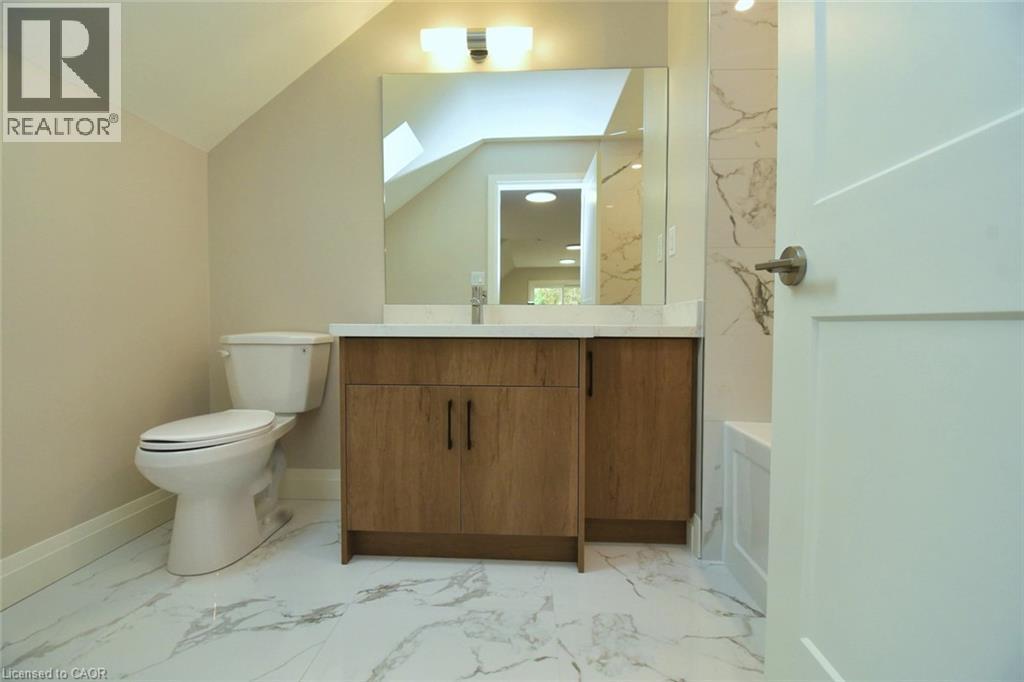 












279 HESS Street S

,
Hamilton,




Ontario
L8P3P6

