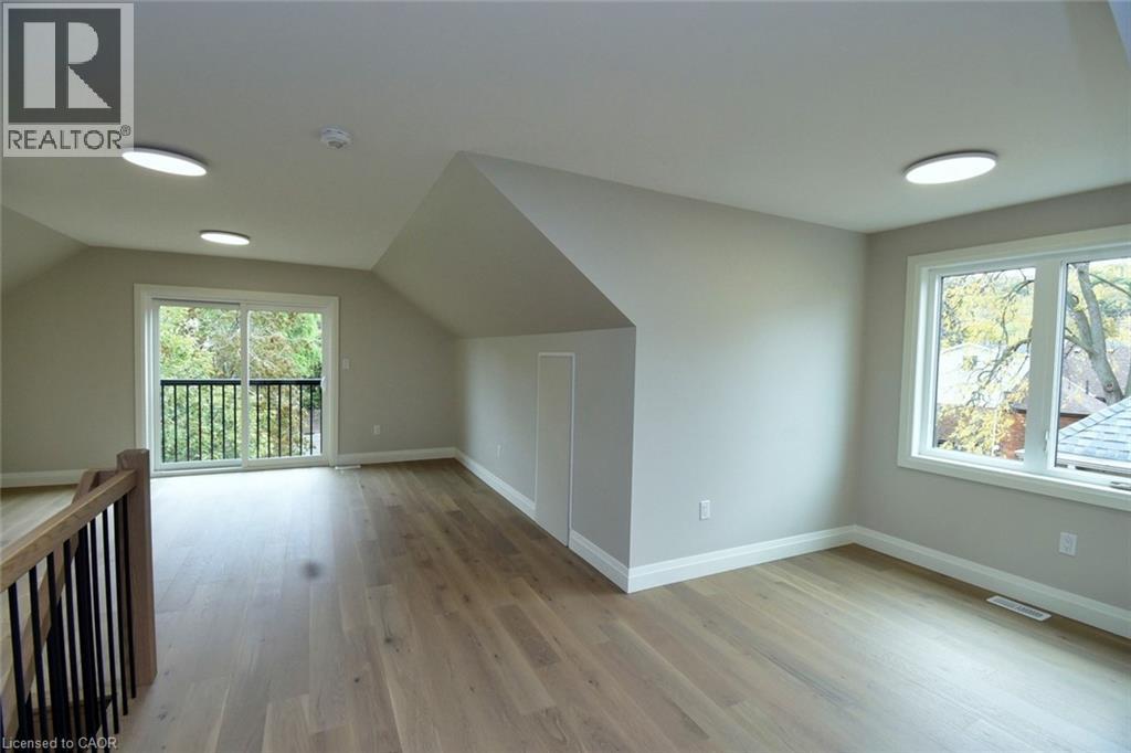 












279 HESS Street S

,
Hamilton,




Ontario
L8P3P6

