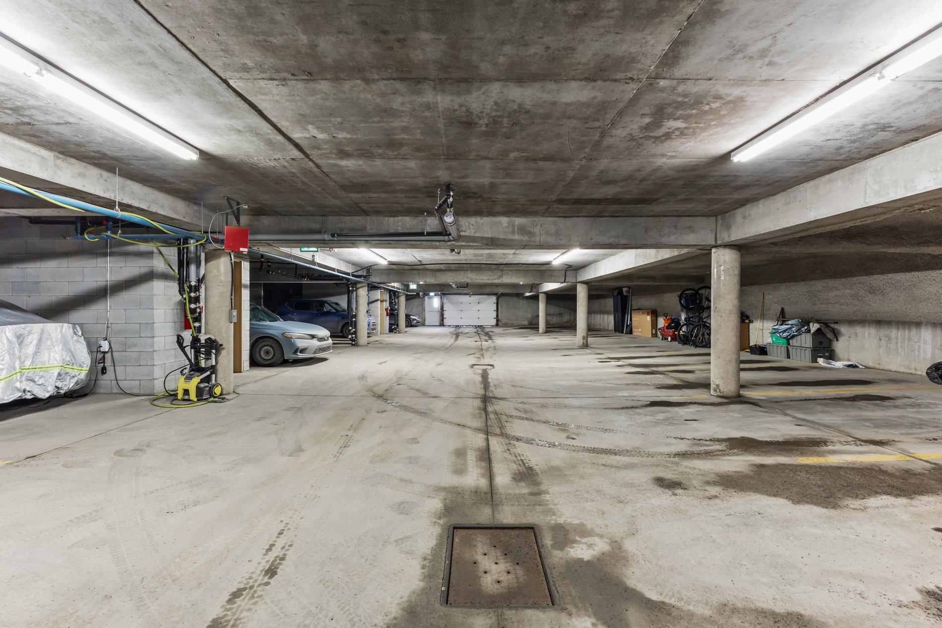 









1557


Av. de la Gare

,
Mascouche,




QC
J7K0M3

