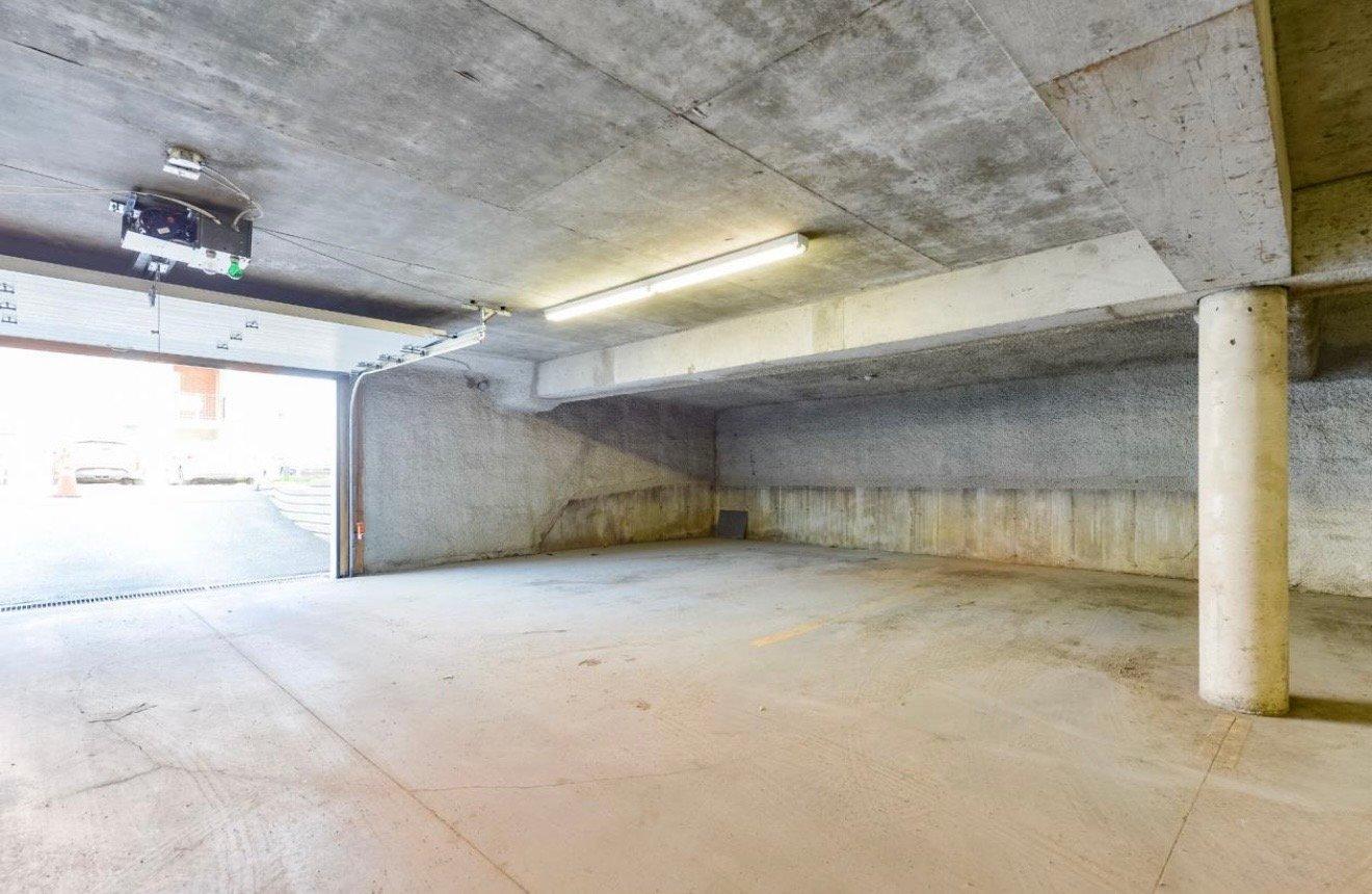 









1557


Av. de la Gare

,
Mascouche,




QC
J7K0M3

