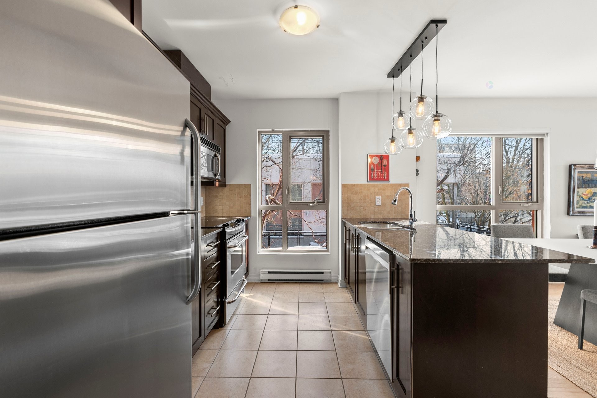 









1085


Av. Pratt

, 405,
Montréal (Outremont),




QC
H2V2V5

