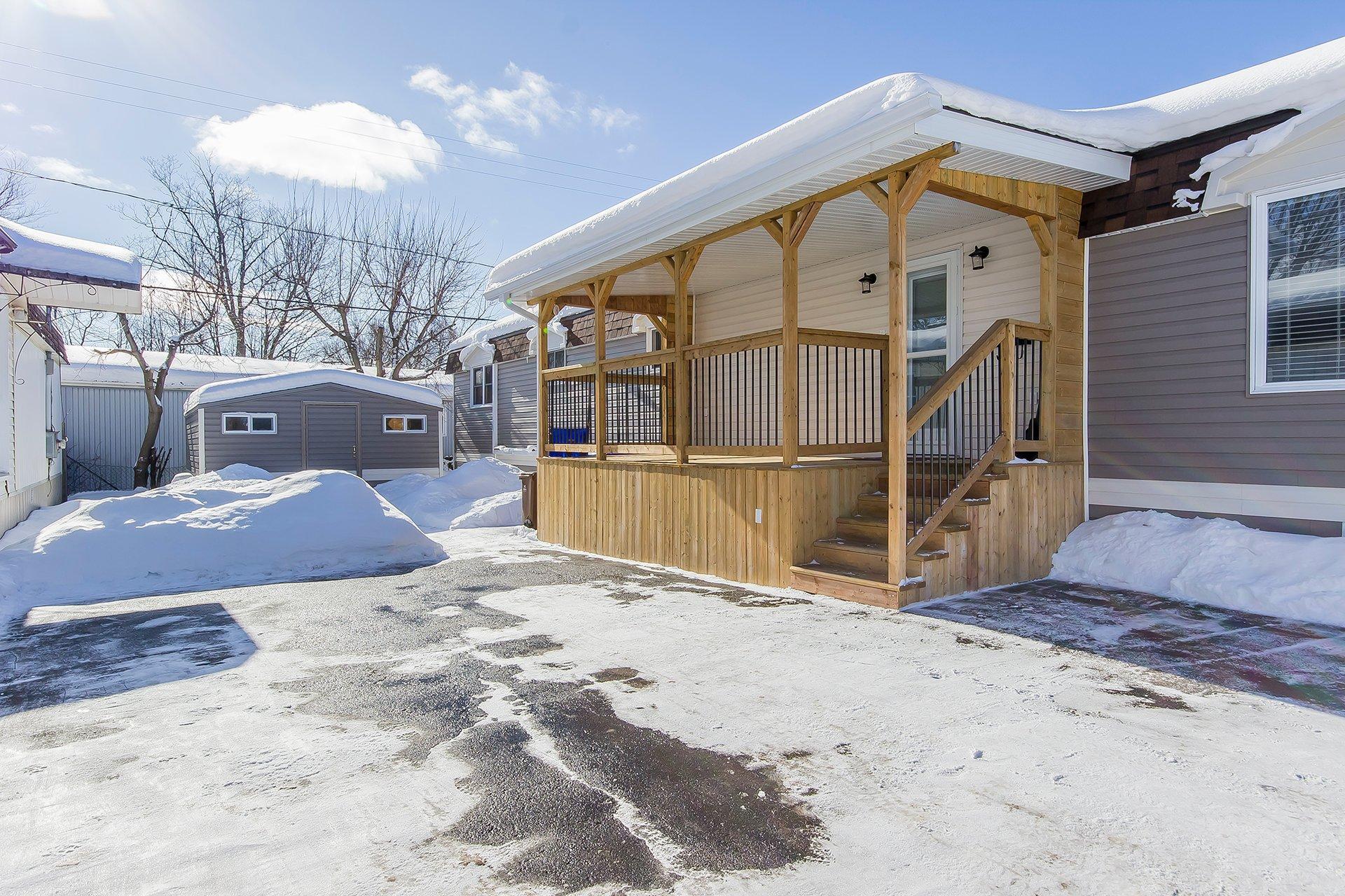 









57


10e Avenue O.

,
Gatineau (Gatineau),




QC
J8T6X9

