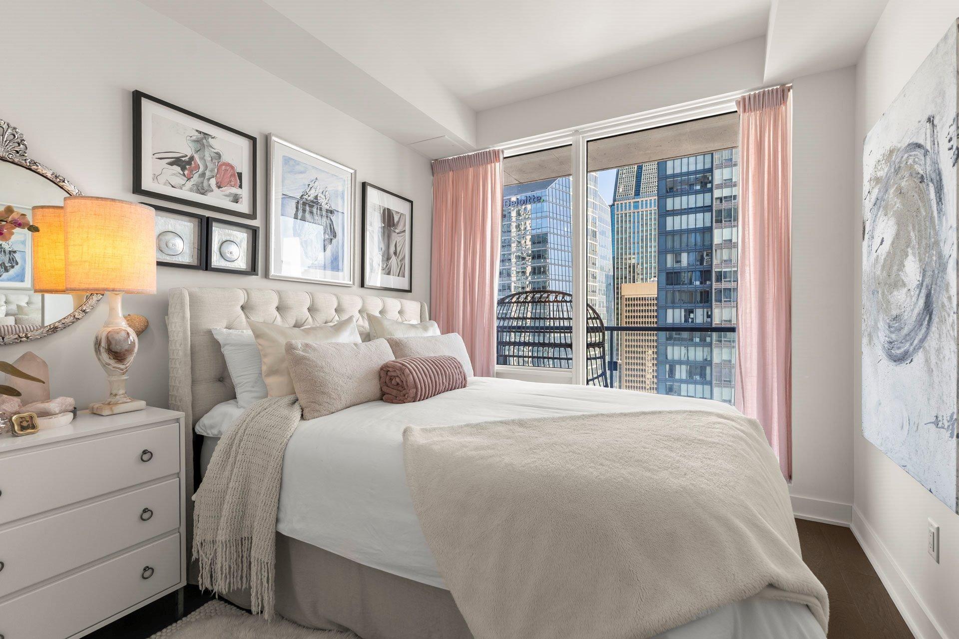 









1288


Rue St-Antoine O.

, 3005,
Montréal (Ville-Marie),




QC
H3C0X6

