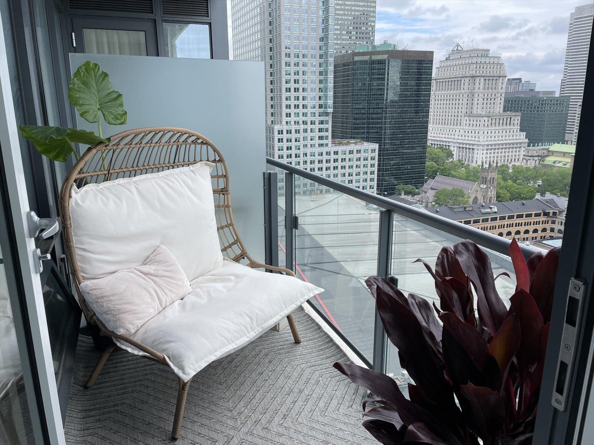 









1288


Rue St-Antoine O.

, 3005,
Montréal (Ville-Marie),




QC
H3C0X6

