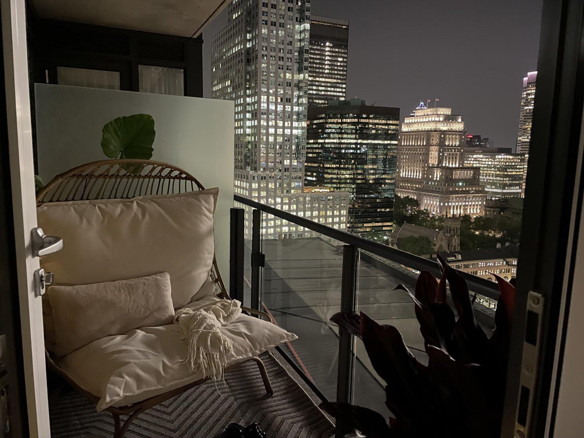 









1288


Rue St-Antoine O.

, 3005,
Montréal (Ville-Marie),




QC
H3C0X6

