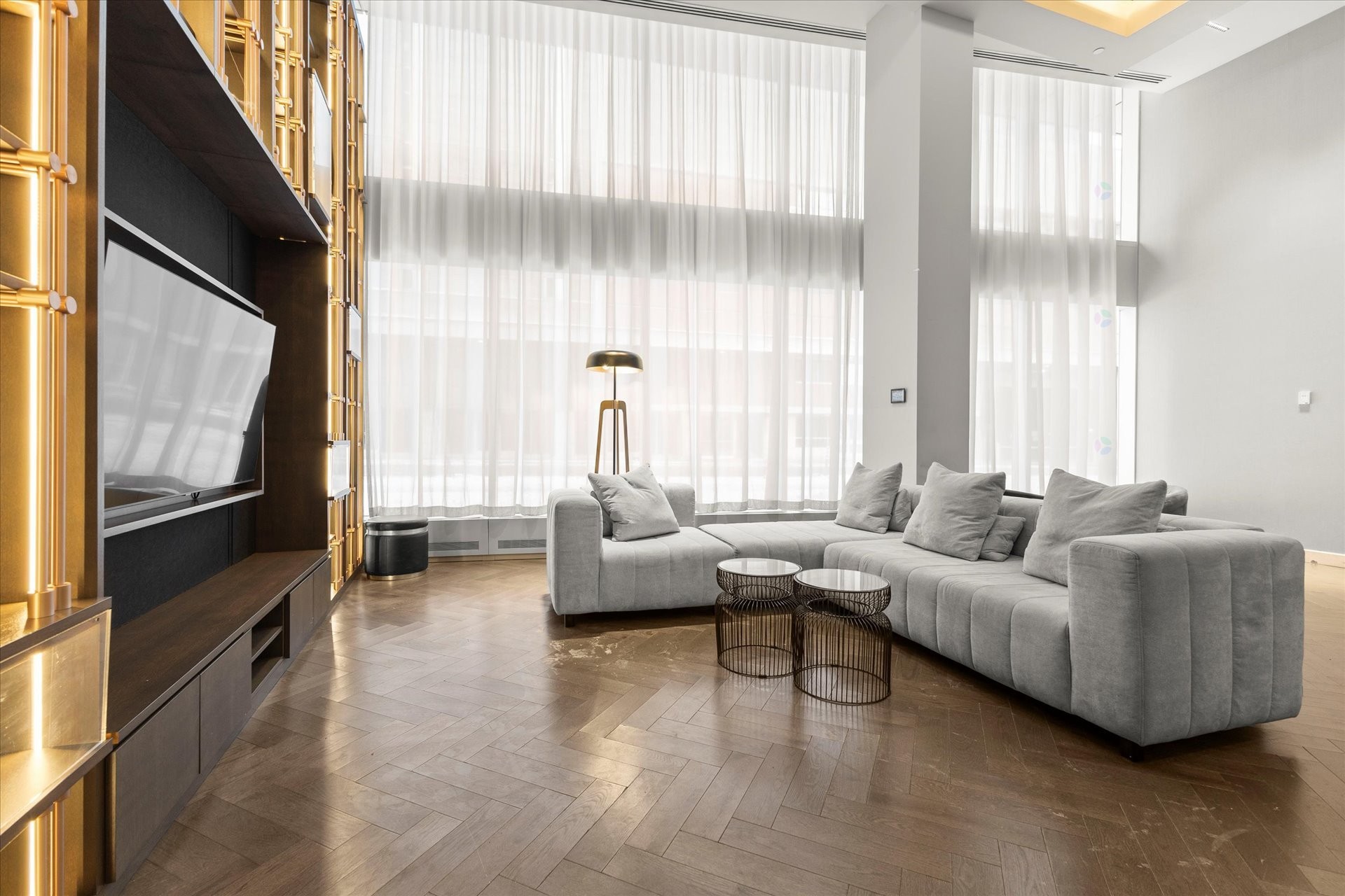 









1288


Rue St-Antoine O.

, 3005,
Montréal (Ville-Marie),




QC
H3C0X6

