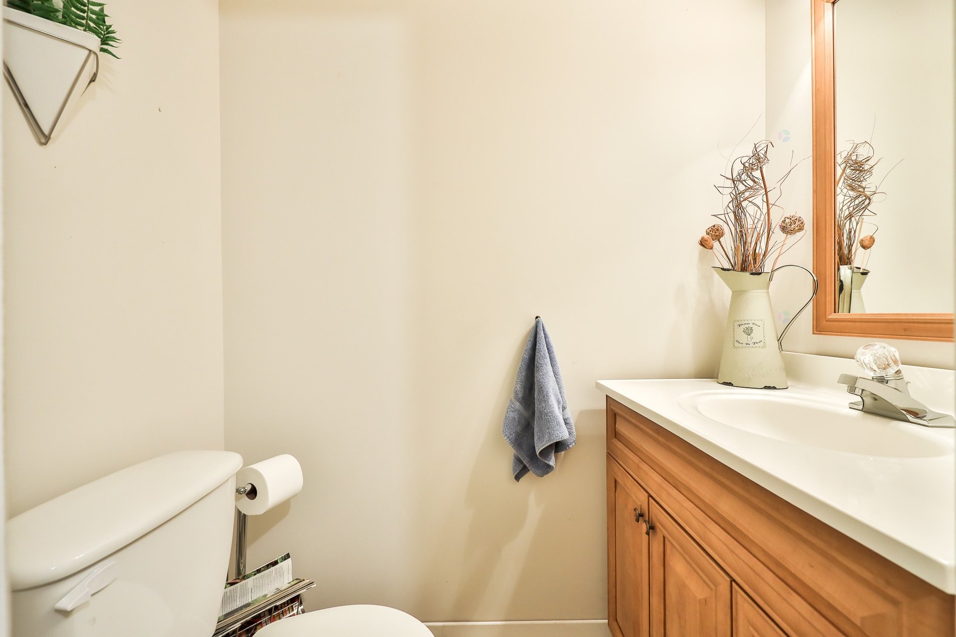 









611


Rue Kenny

,
Gatineau (Buckingham),




QC
J8L1Z7

