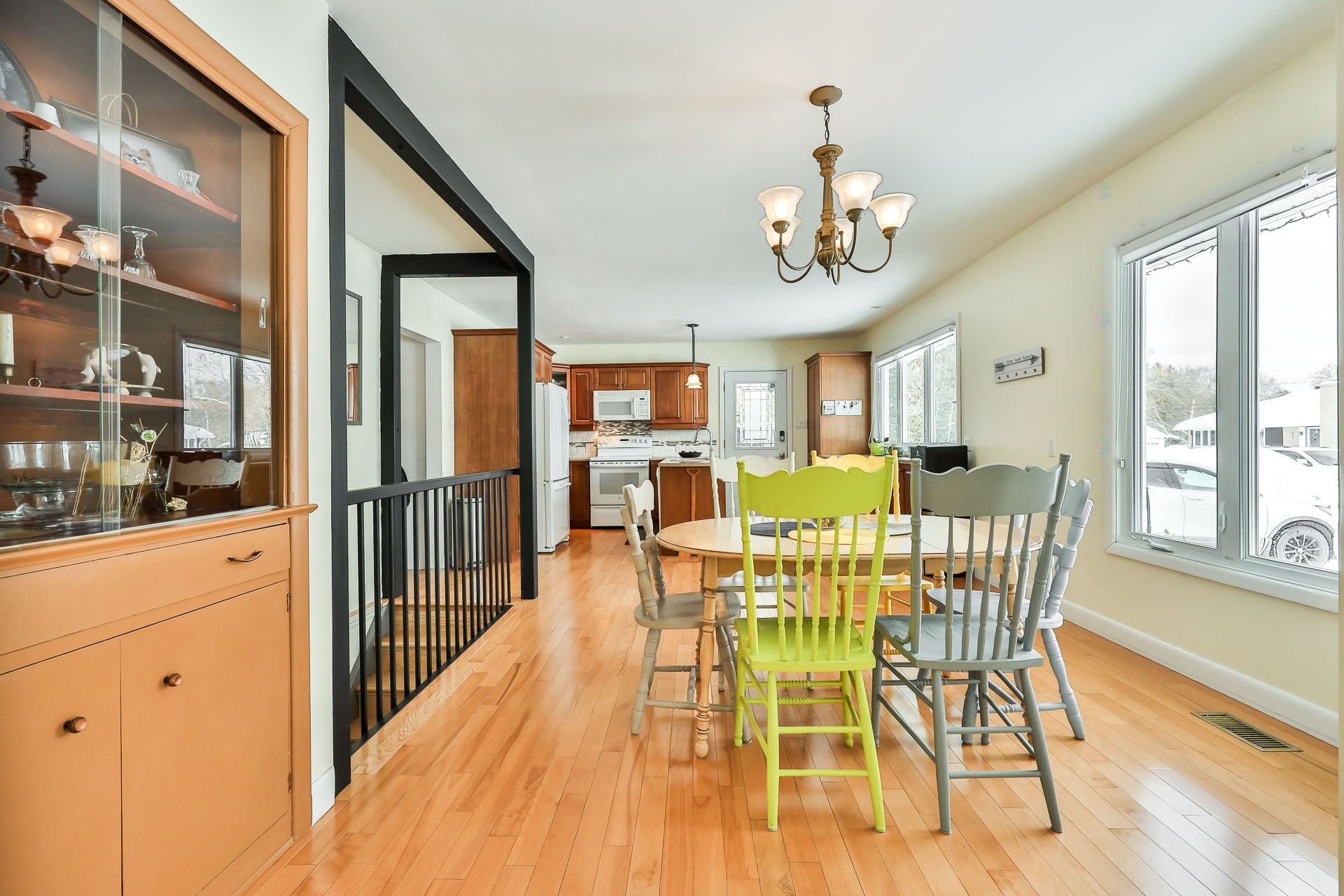 









611


Rue Kenny

,
Gatineau (Buckingham),




QC
J8L1Z7

