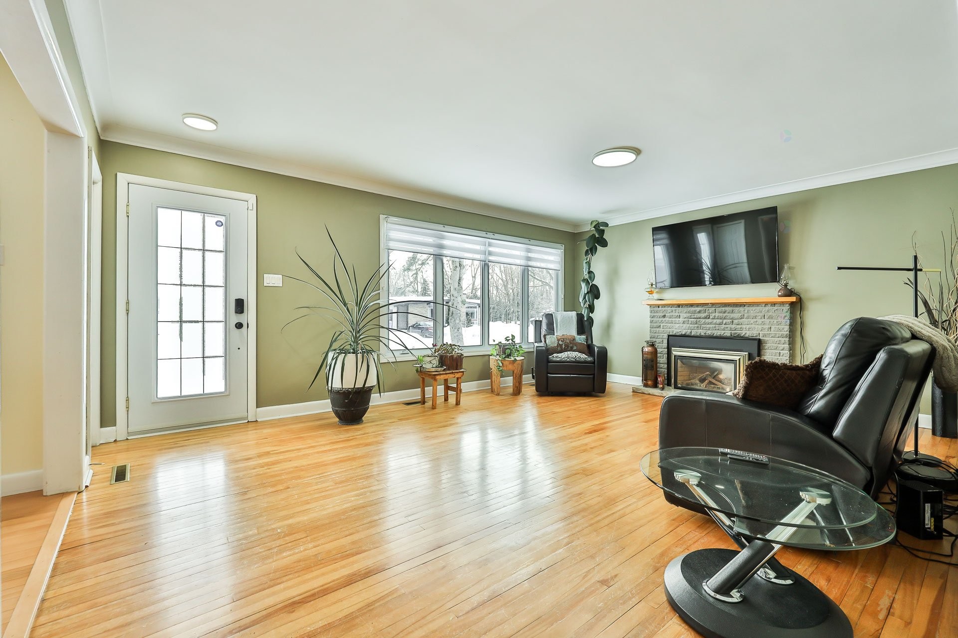 









611


Rue Kenny

,
Gatineau (Buckingham),




QC
J8L1Z7

