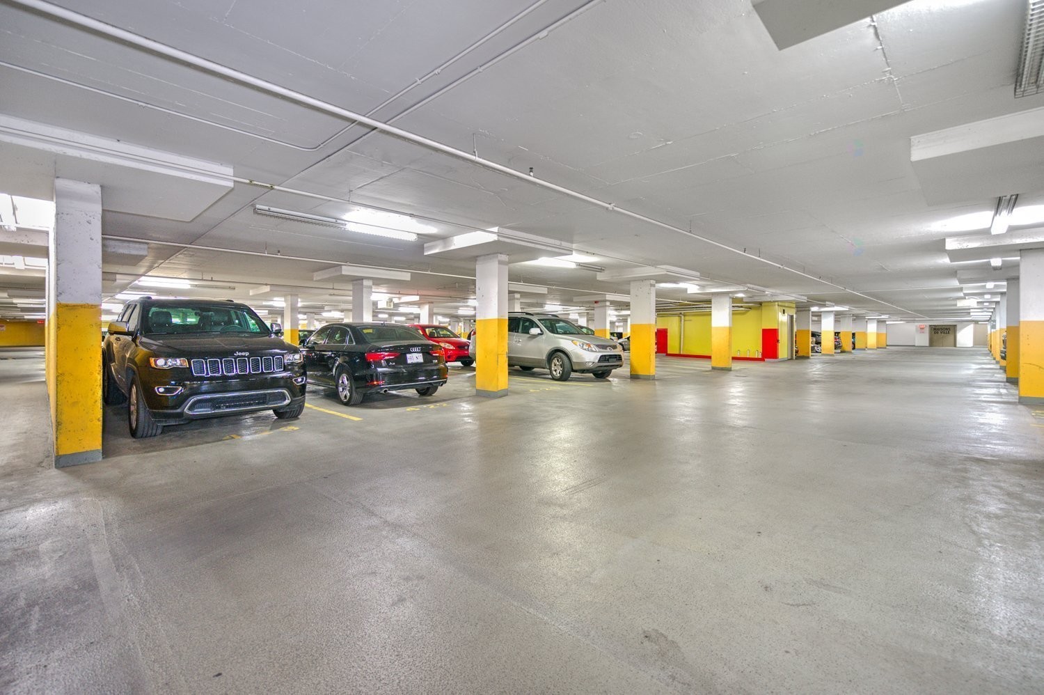 









1200


Rue St-Jacques

, 1210,
Montréal (Ville-Marie),




QC
H3C0E9

