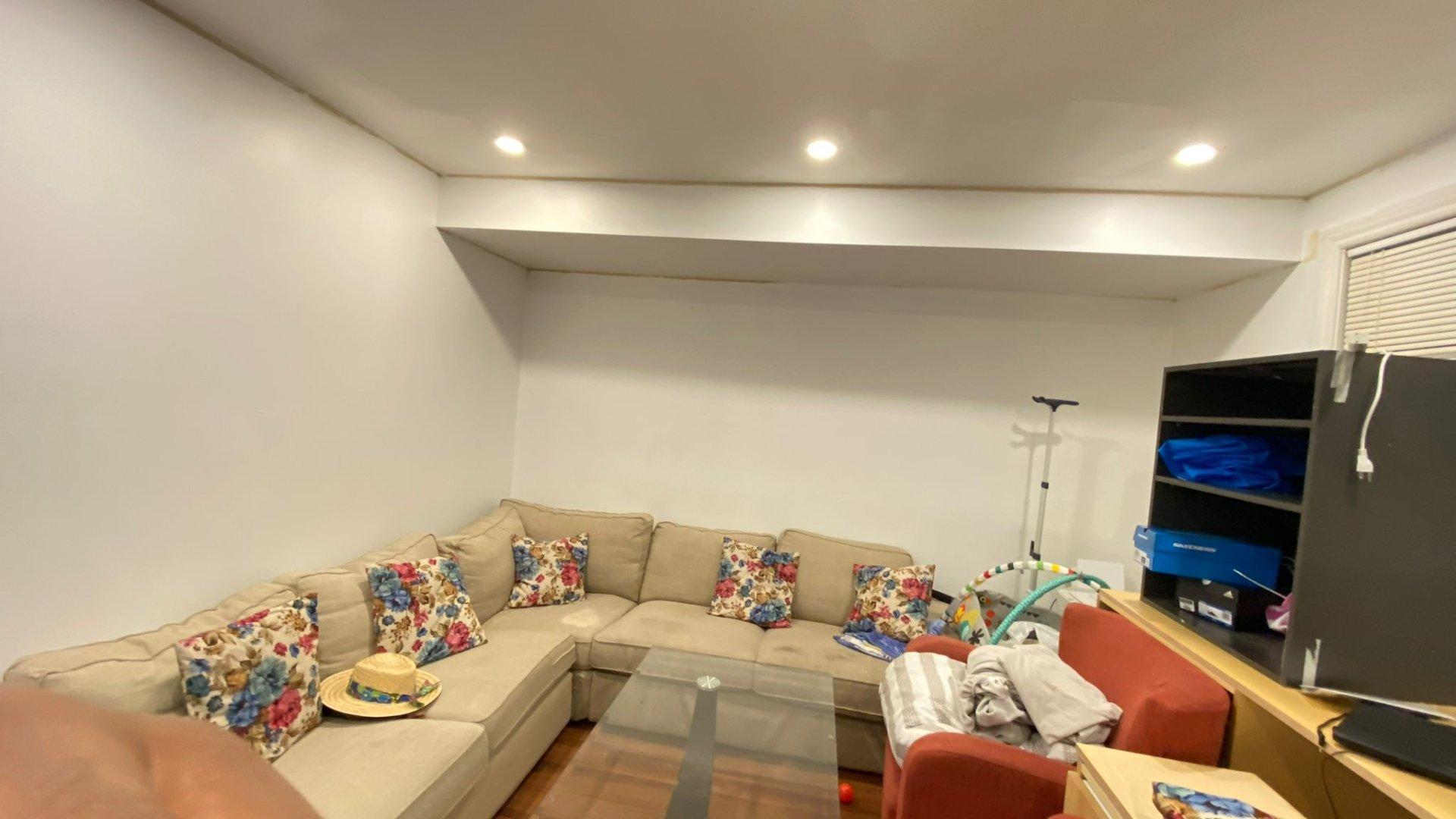 









910


Rue Jules-Poitras

,
Montréal (Saint-Laurent),




QC
H4N3M7

