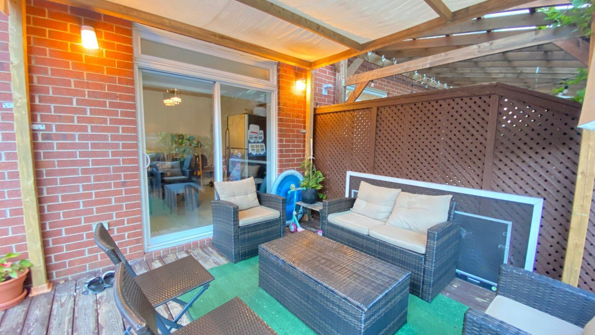 









910


Rue Jules-Poitras

,
Montréal (Saint-Laurent),




QC
H4N3M7

