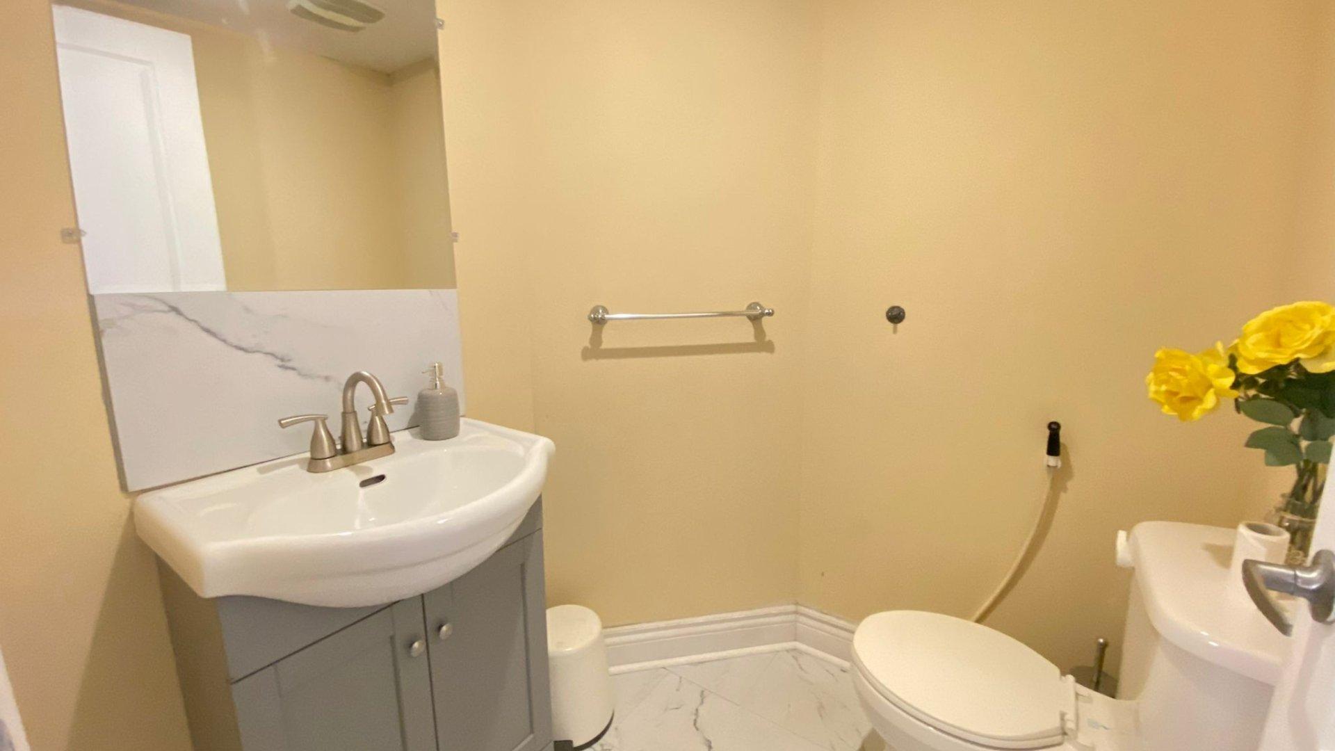 









910


Rue Jules-Poitras

,
Montréal (Saint-Laurent),




QC
H4N3M7

