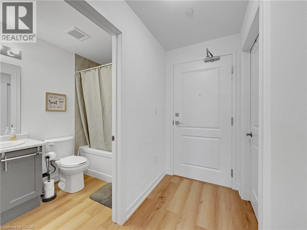 












10 MALLARD Trail Unit# 434

,
Waterdown,




Ontario
L8B2A7

