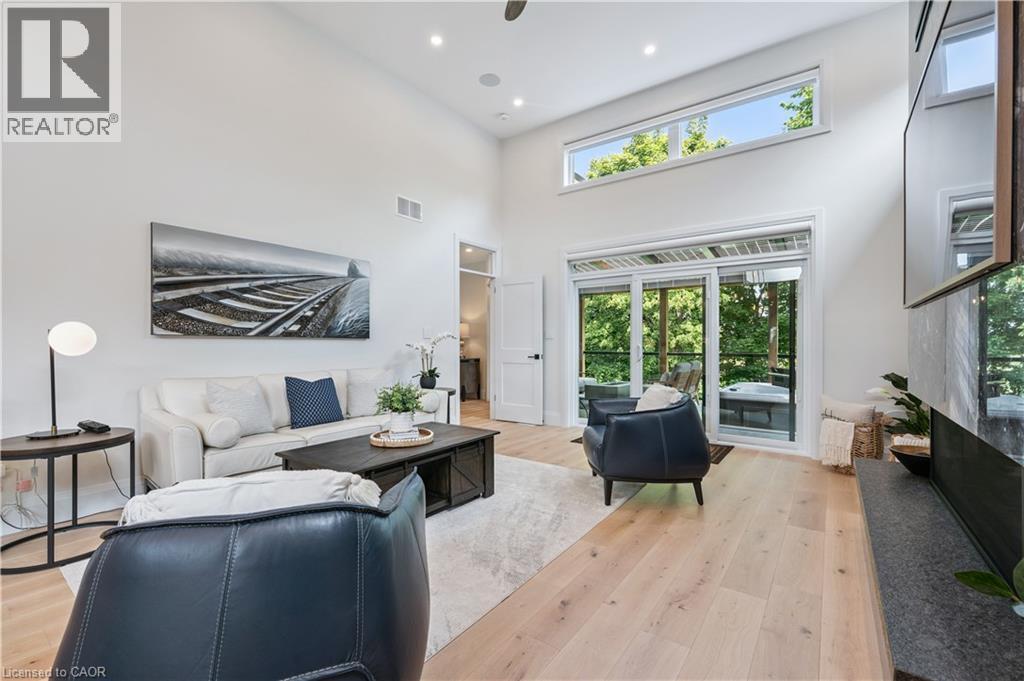 












186 TIMBER TRAIL Road

,
Elmira,




Ontario
N3B0C7

