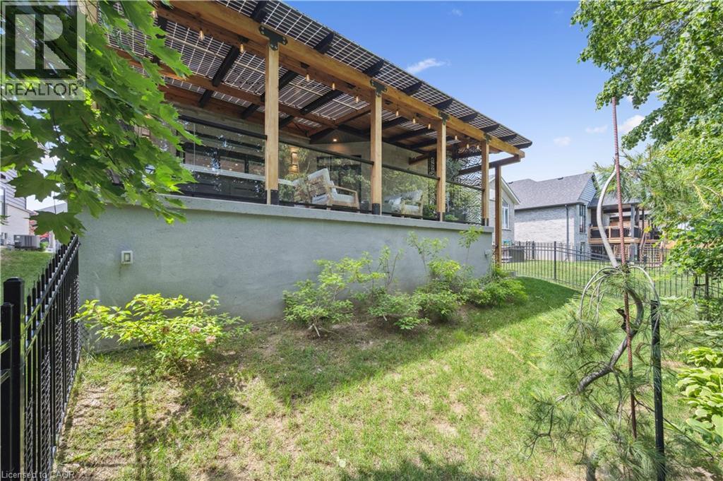 












186 TIMBER TRAIL Road

,
Elmira,




Ontario
N3B0C7

