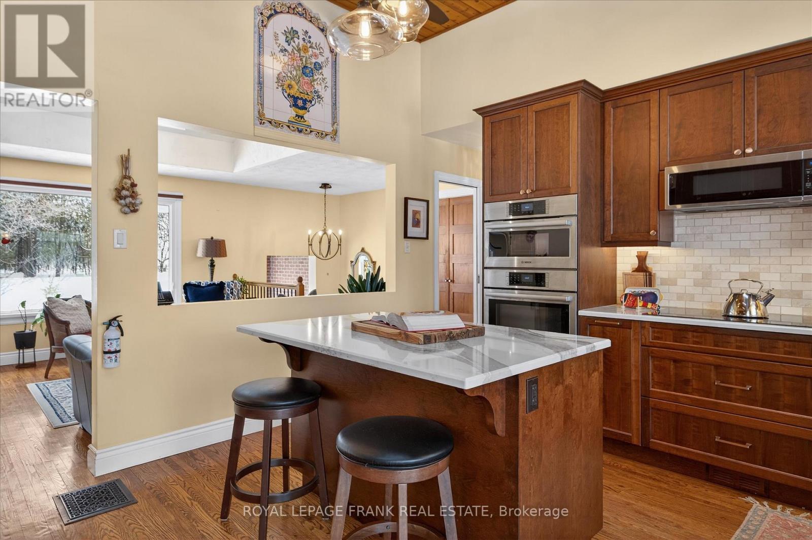 












494 5TH LINE

,
Selwyn,




Ontario
K9J0C5

