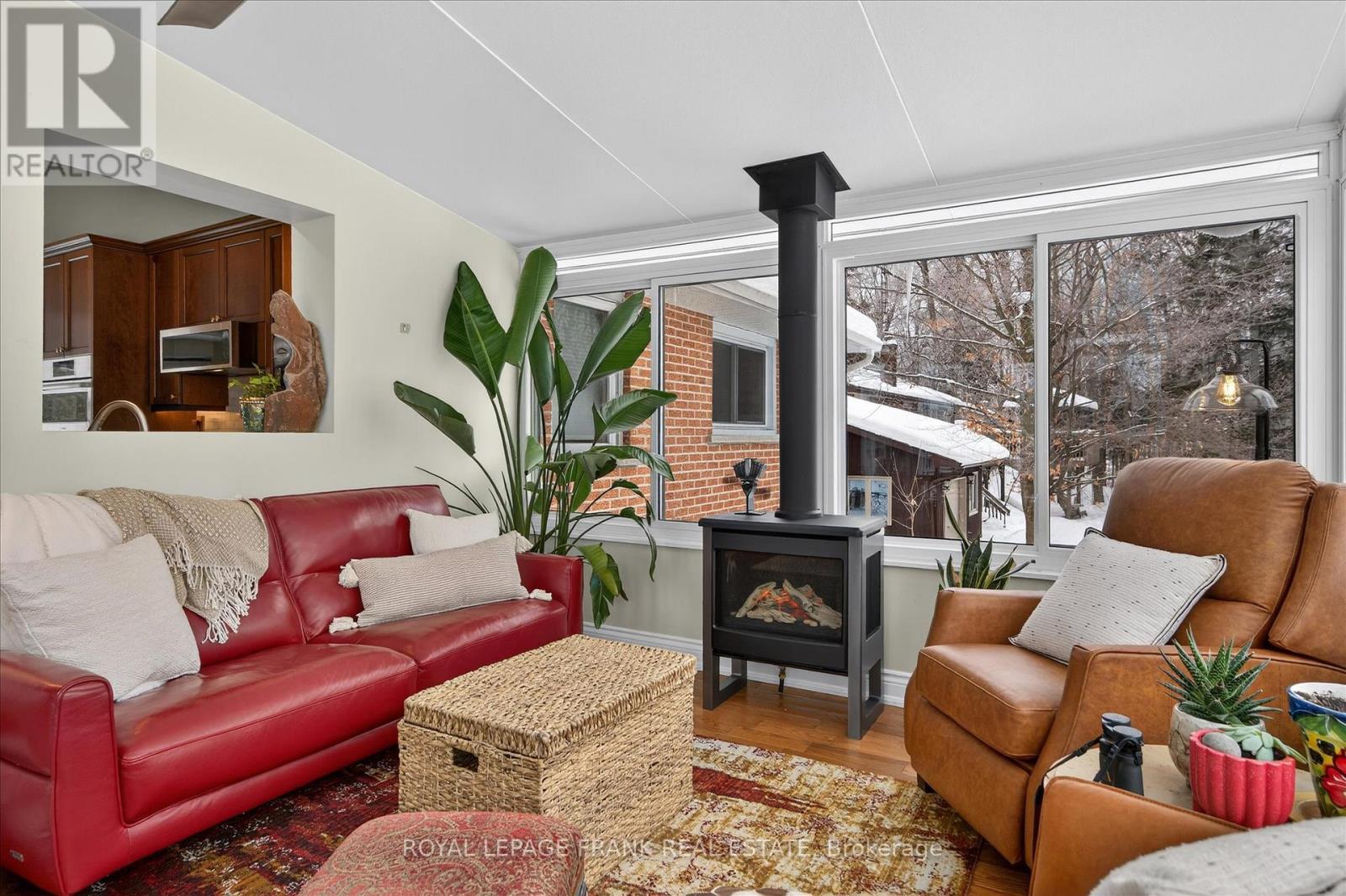 












494 5TH LINE

,
Selwyn,




Ontario
K9J0C5

