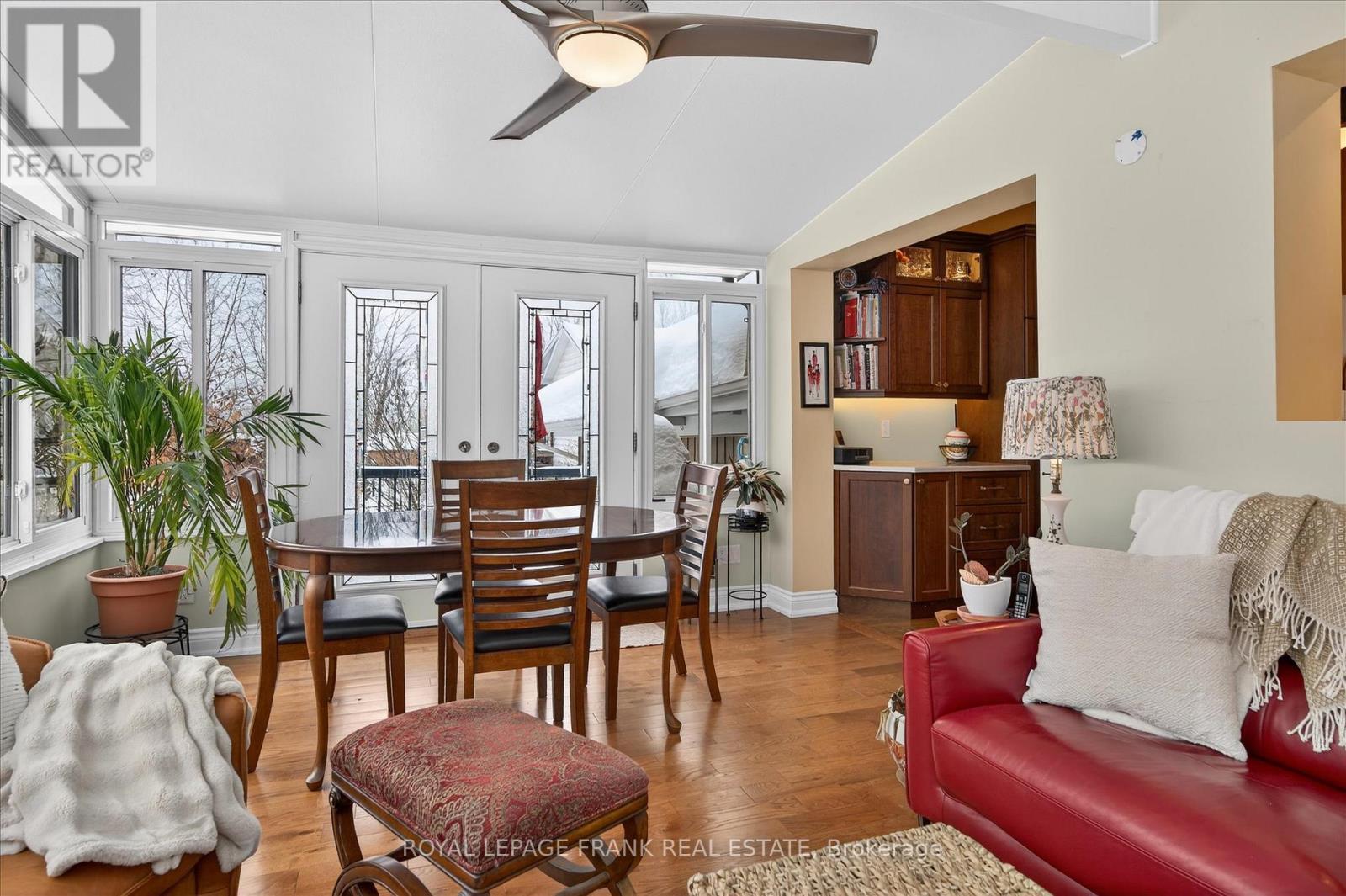 












494 5TH LINE

,
Selwyn,




Ontario
K9J0C5

