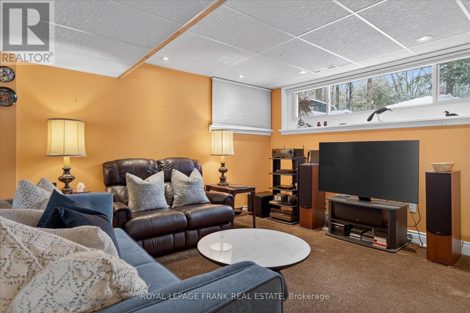 












494 5TH LINE

,
Selwyn,




Ontario
K9J0C5

