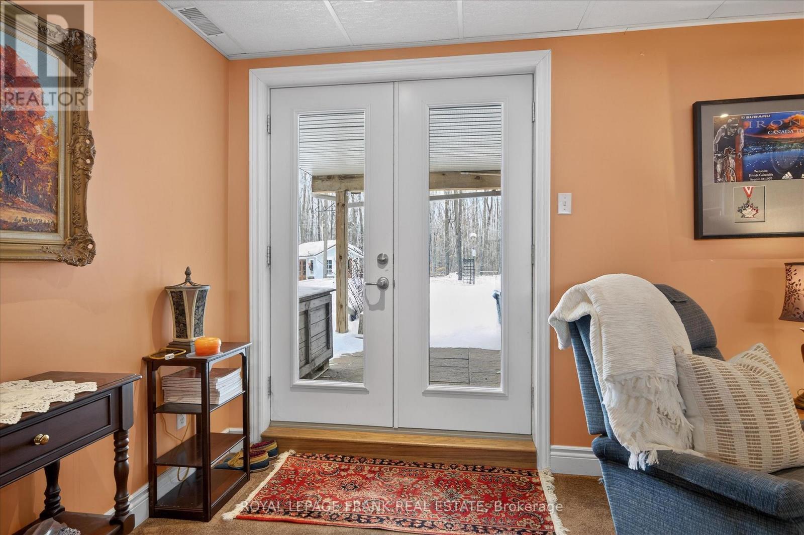 












494 5TH LINE

,
Selwyn,




Ontario
K9J0C5

