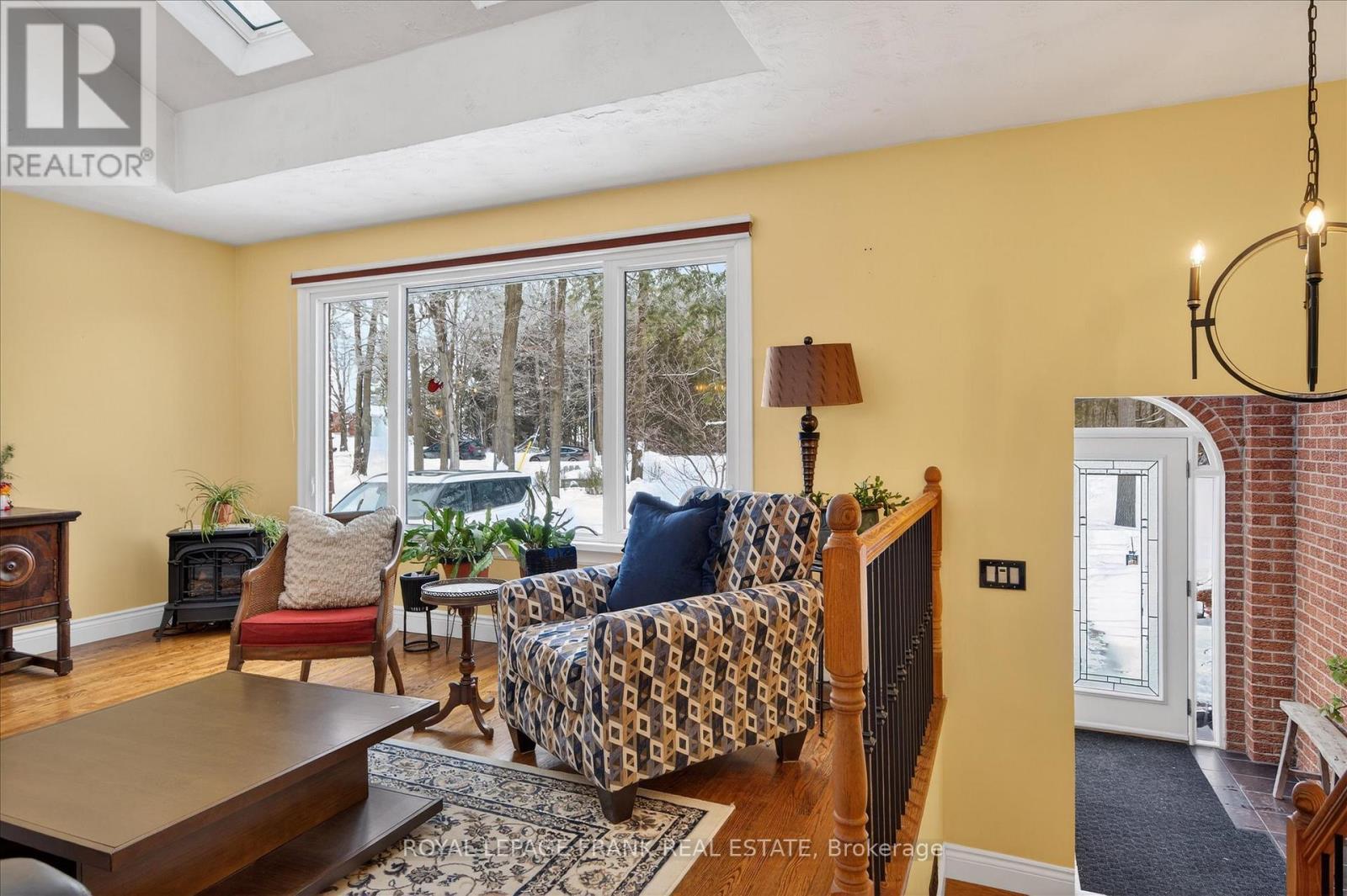 












494 5TH LINE

,
Selwyn,




Ontario
K9J0C5

