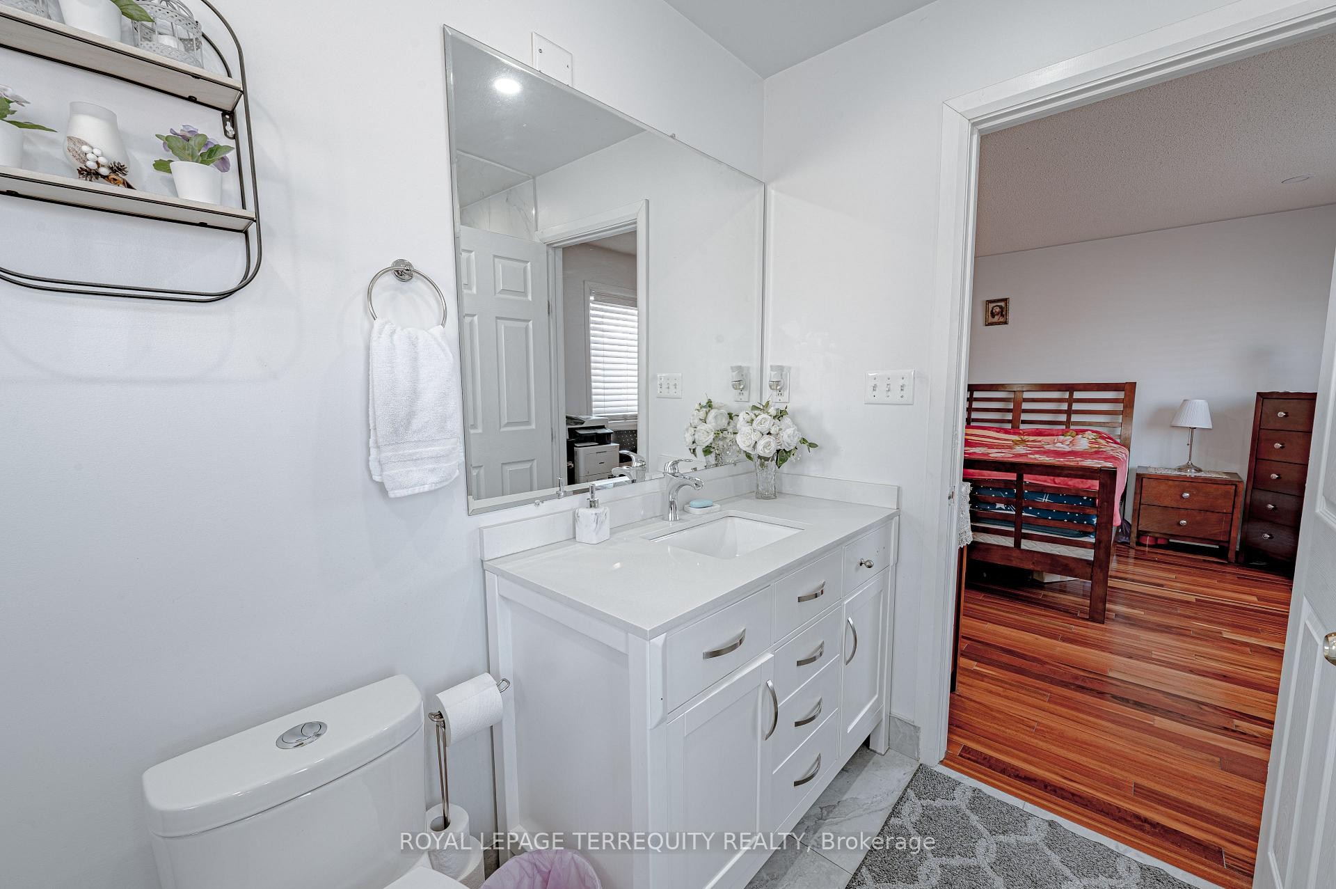 









44


Iceberg

Trail,
Brampton,




ON
L6R 0J7

