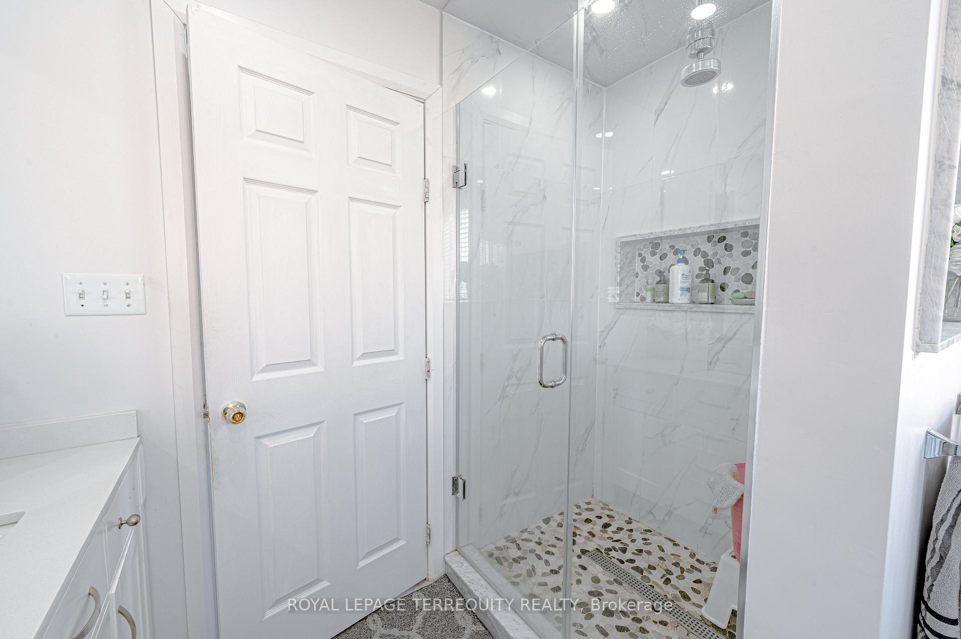 









44


Iceberg

Trail,
Brampton,




ON
L6R 0J7

