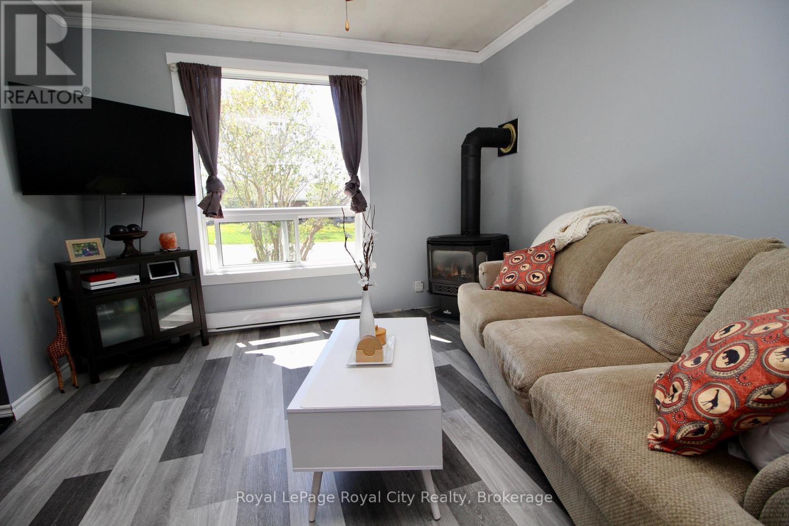 












2557 BRUCE 9 ROAD

,
Northern Bruce Peninsula,




Ontario
N0H1W0

