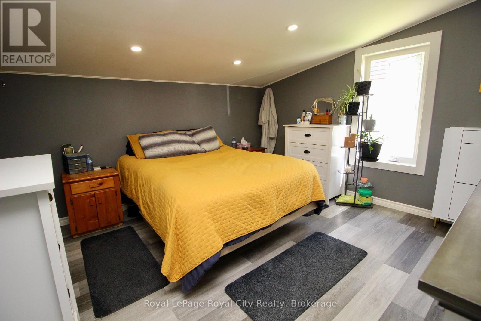 












2557 BRUCE 9 ROAD

,
Northern Bruce Peninsula,




Ontario
N0H1W0

