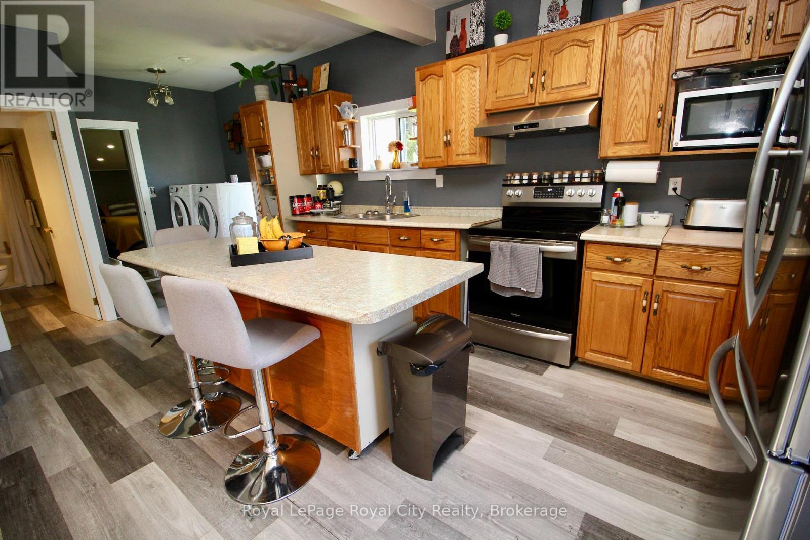 












2557 BRUCE 9 ROAD

,
Northern Bruce Peninsula,




Ontario
N0H1W0

