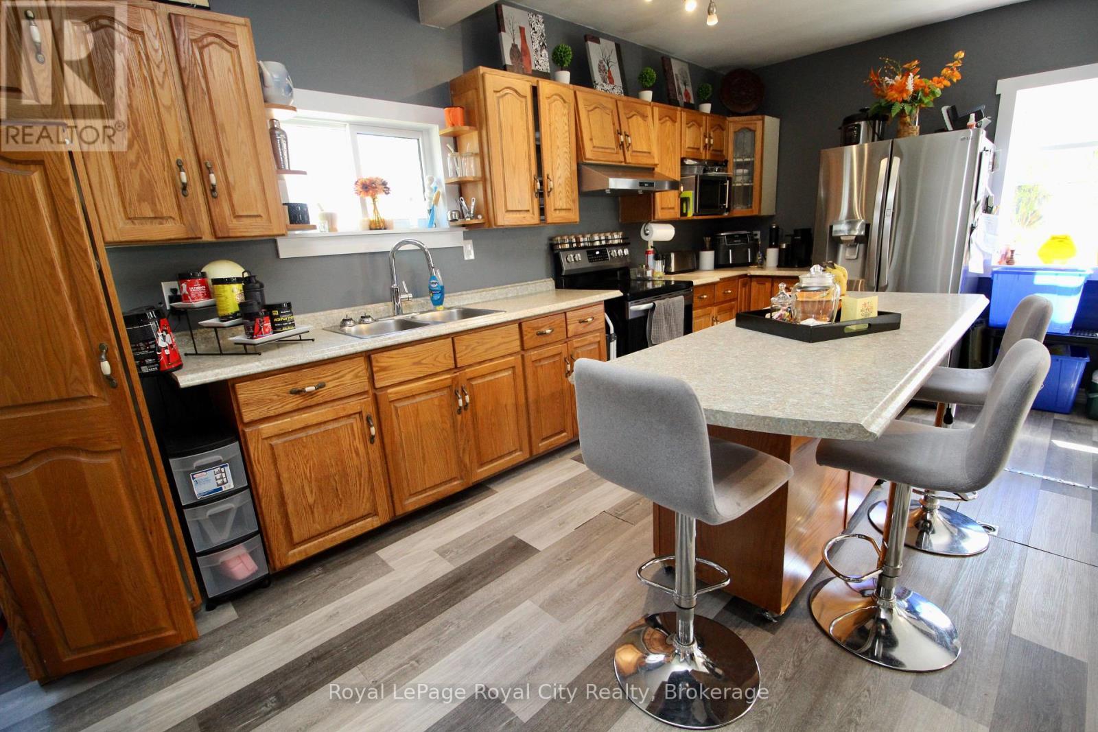 












2557 BRUCE 9 ROAD

,
Northern Bruce Peninsula,




Ontario
N0H1W0

