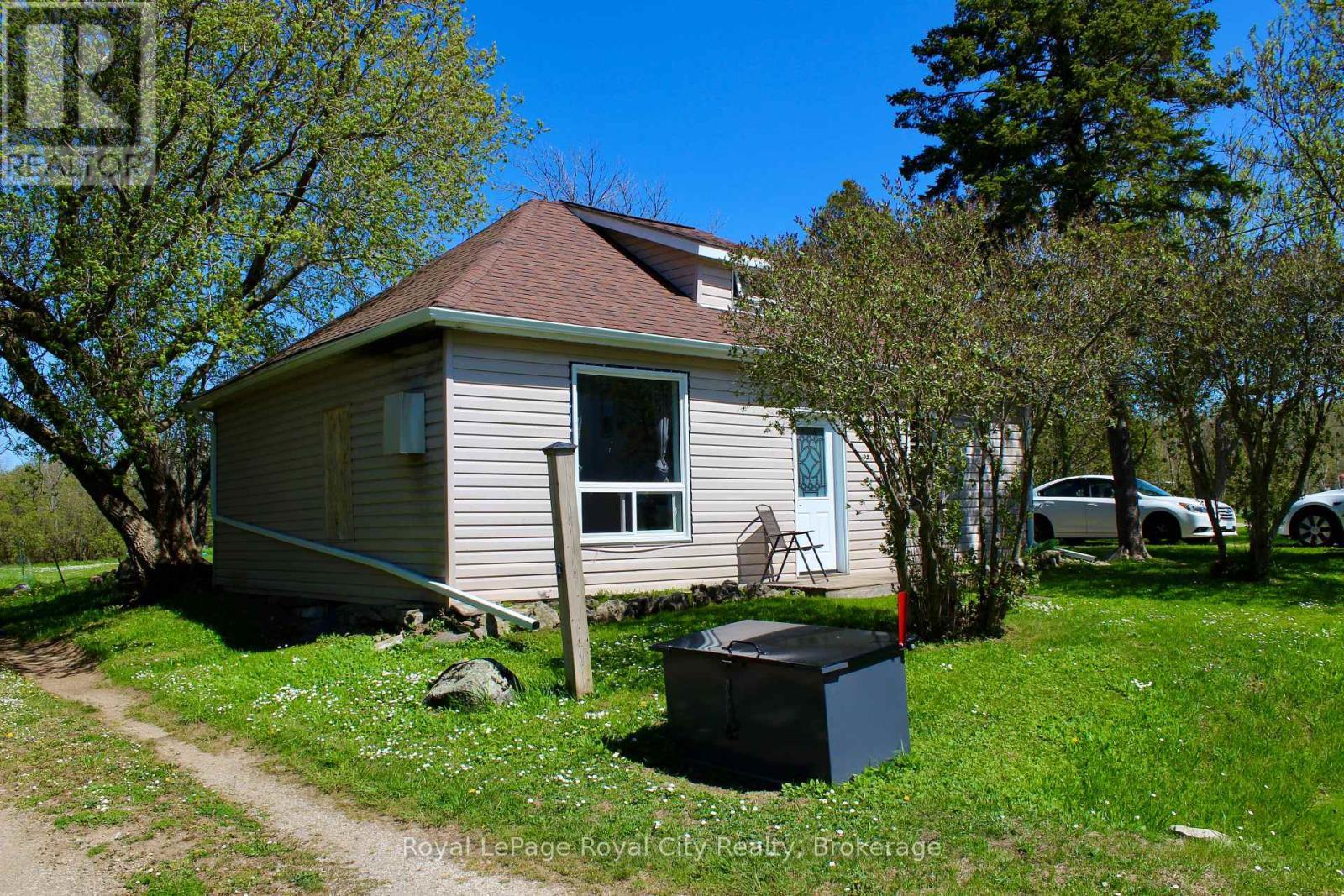 












2557 BRUCE 9 ROAD

,
Northern Bruce Peninsula,




Ontario
N0H1W0

