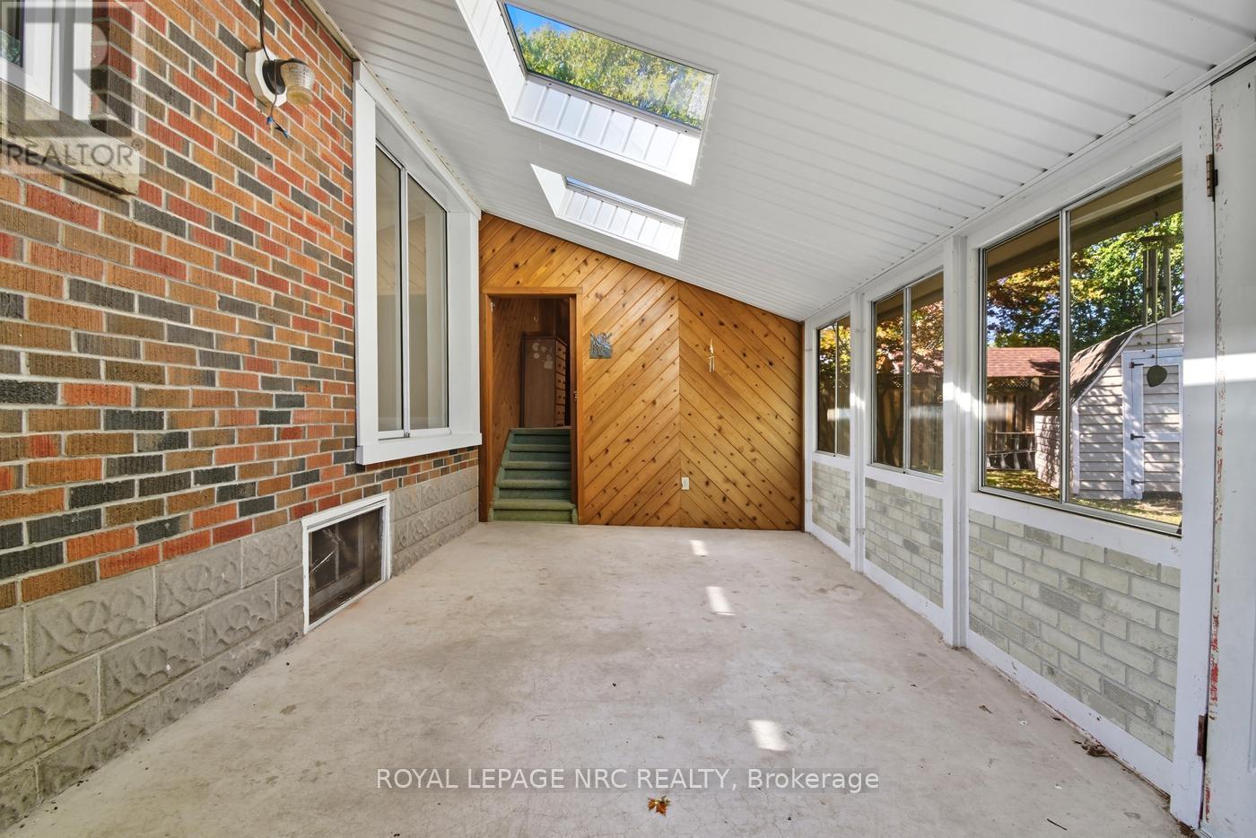 












3754 HIGHLAND DRIVE

,
Fort Erie (Ridgeway),




Ontario
L0S1N0

