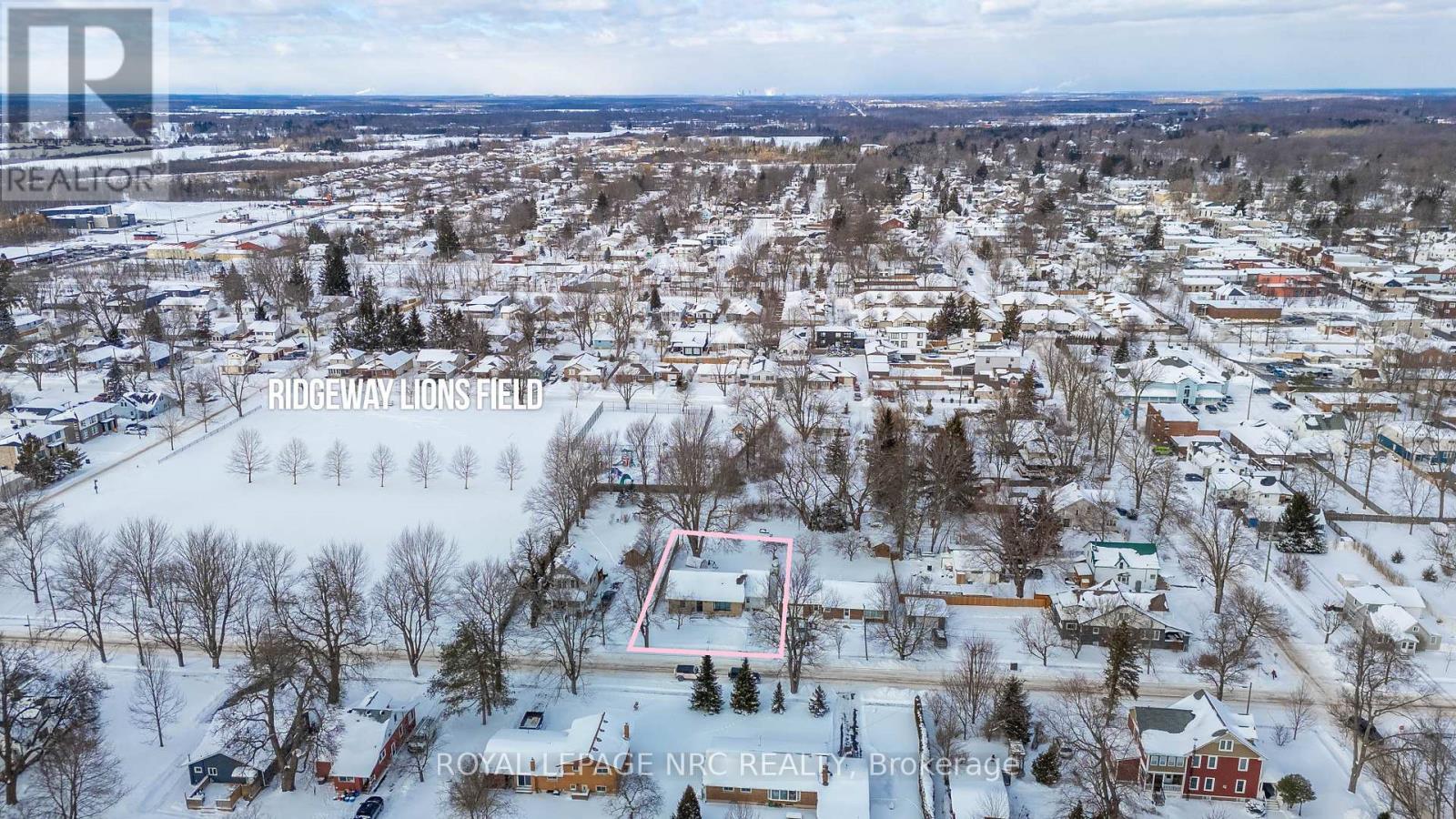 












3754 HIGHLAND DRIVE

,
Fort Erie (Ridgeway),




Ontario
L0S1N0

