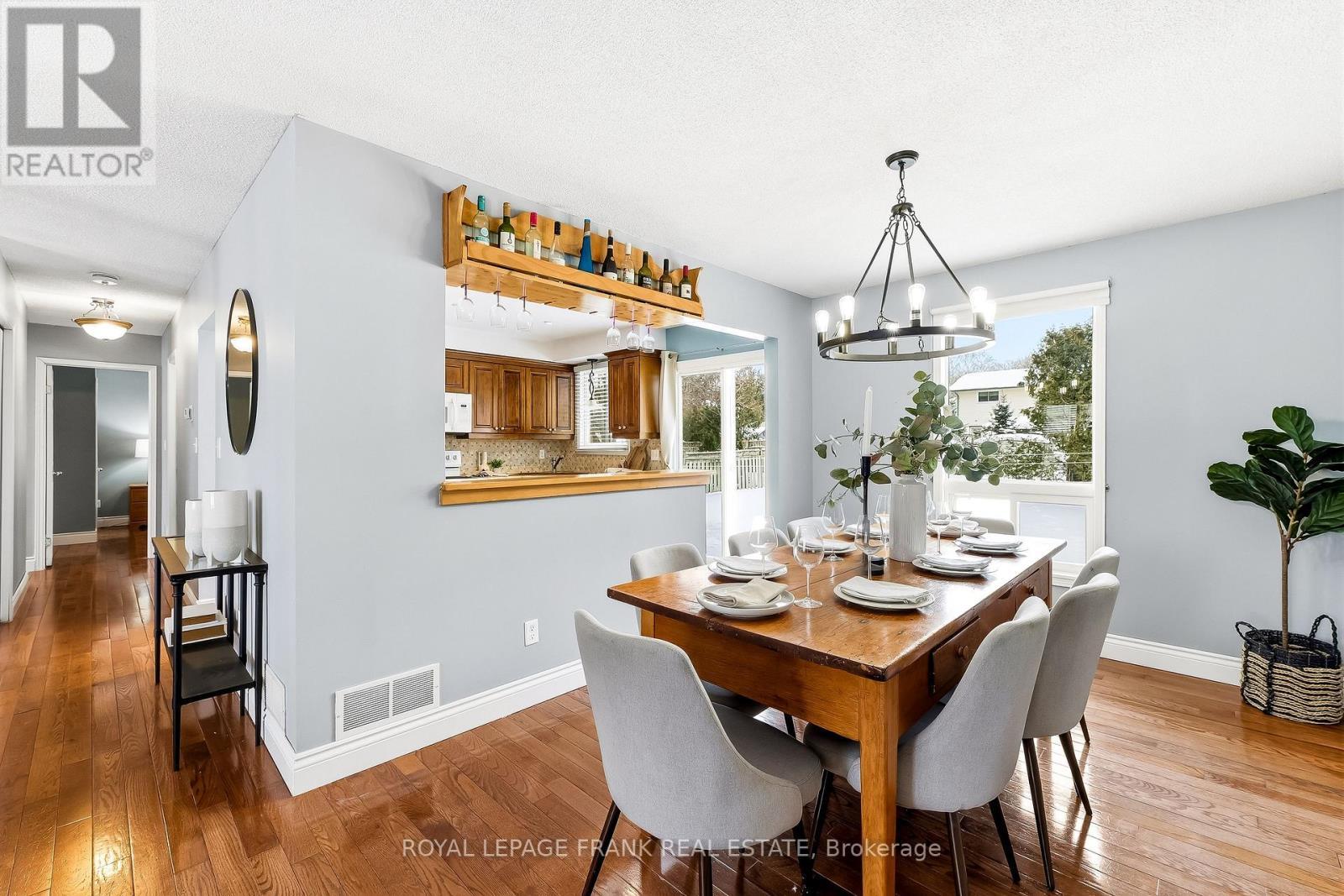 












8 RIDGEVIEW DRIVE

,
Scugog (Port Perry),




Ontario
L9L1G8

