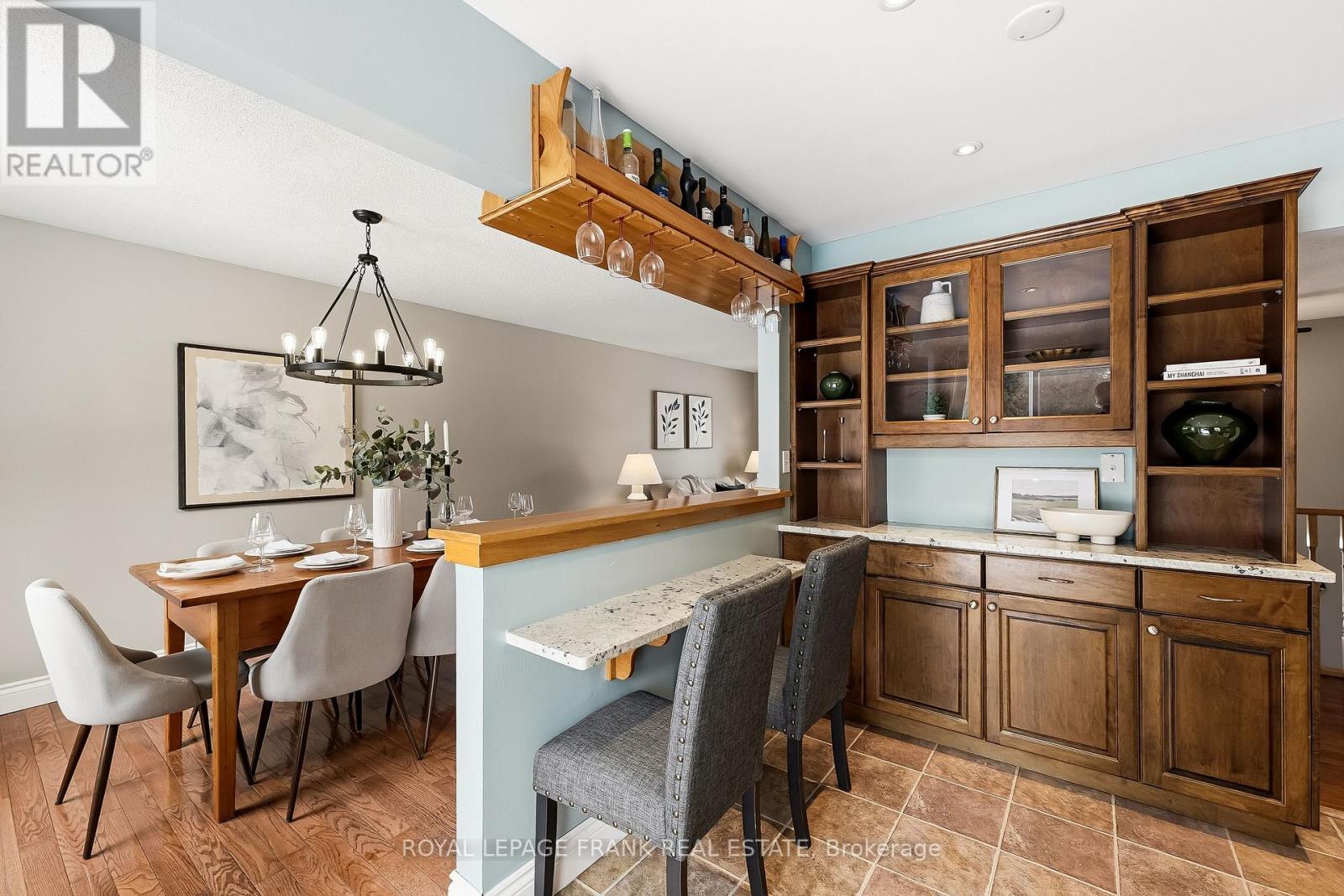 












8 RIDGEVIEW DRIVE

,
Scugog (Port Perry),




Ontario
L9L1G8

