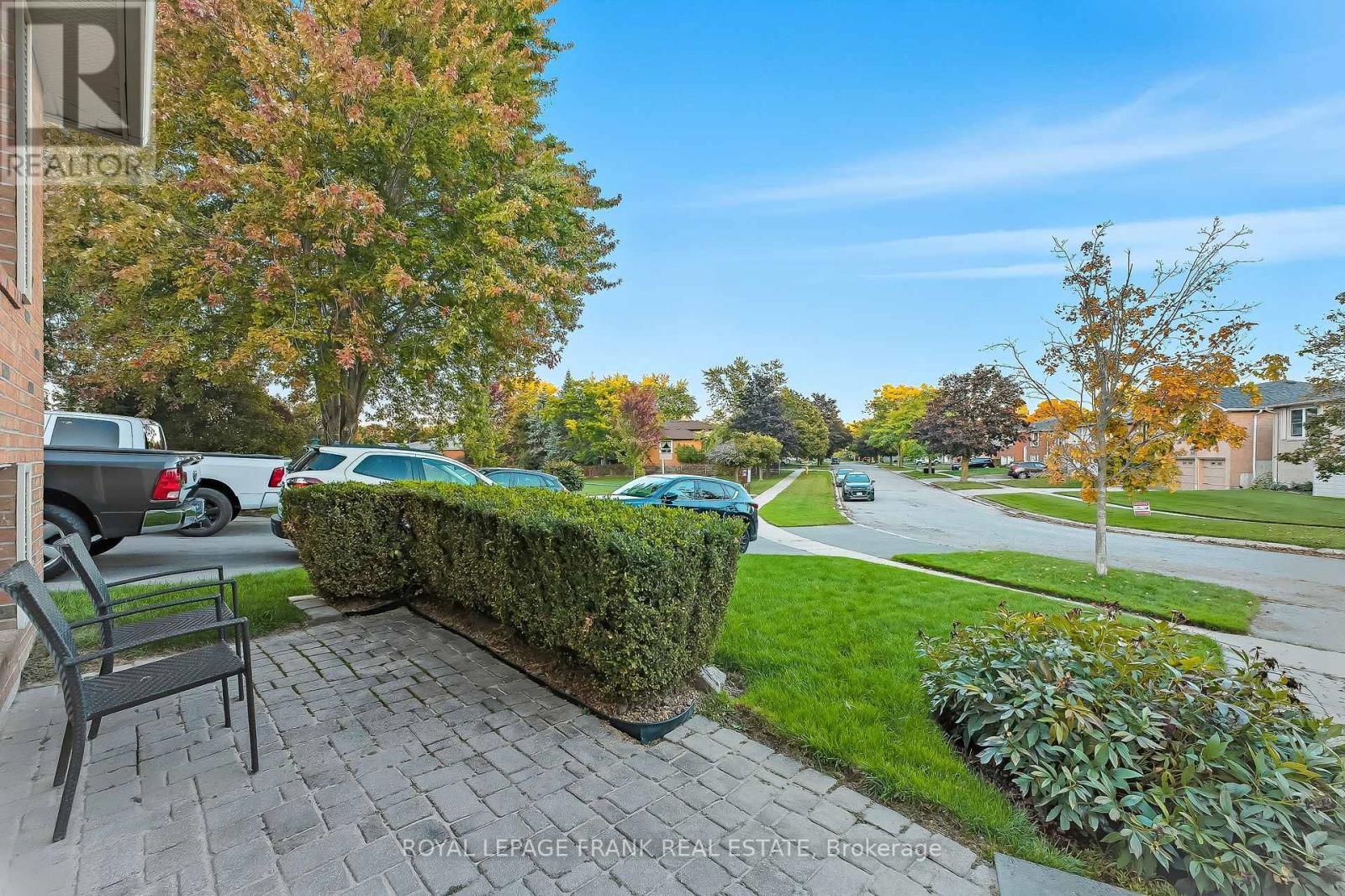 












8 RIDGEVIEW DRIVE

,
Scugog (Port Perry),




Ontario
L9L1G8

