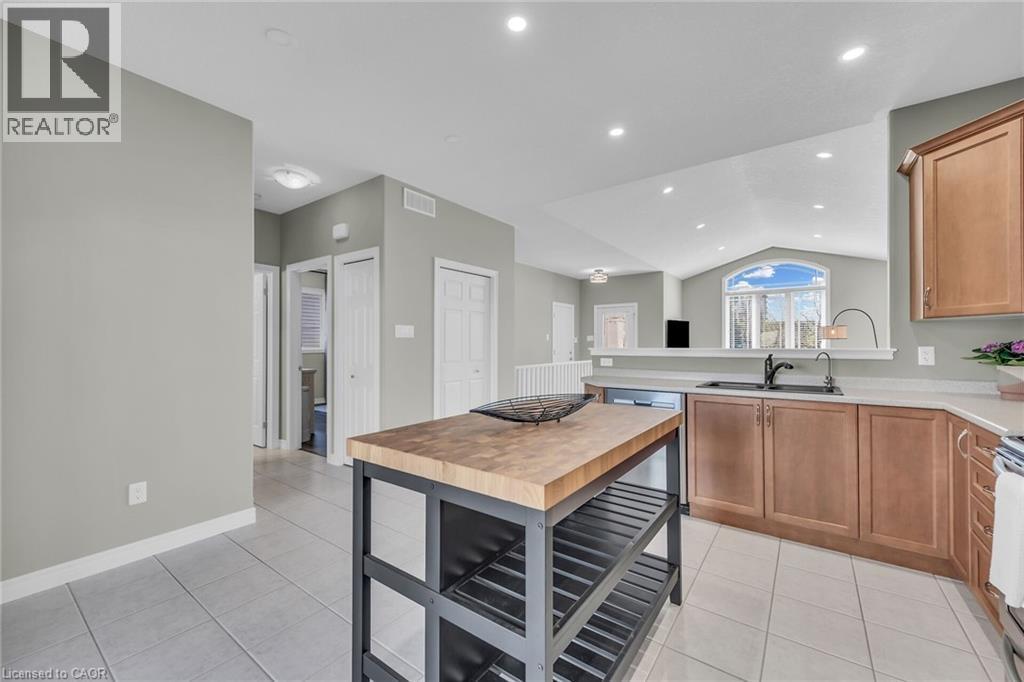 












20 SCHERTZBERG Lane

,
Brantford,




Ontario
N3T0B3

