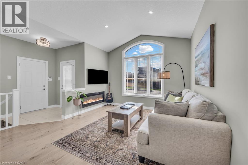 












20 SCHERTZBERG Lane

,
Brantford,




Ontario
N3T0B3

