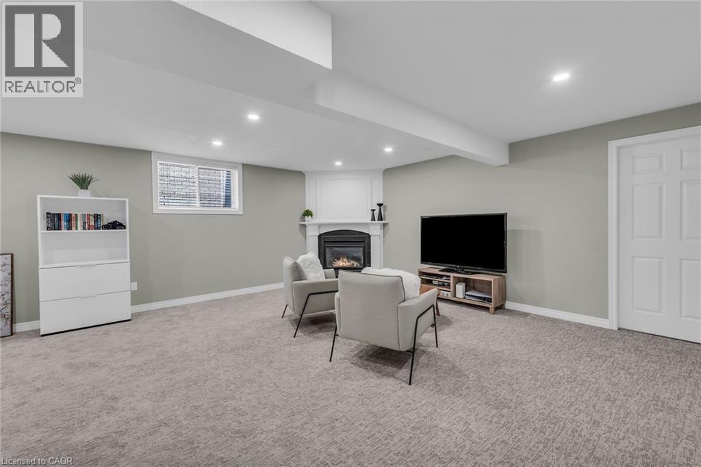 












20 SCHERTZBERG Lane

,
Brantford,




Ontario
N3T0B3

