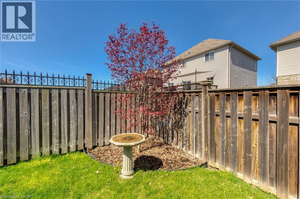 












20 SCHERTZBERG Lane

,
Brantford,




Ontario
N3T0B3

