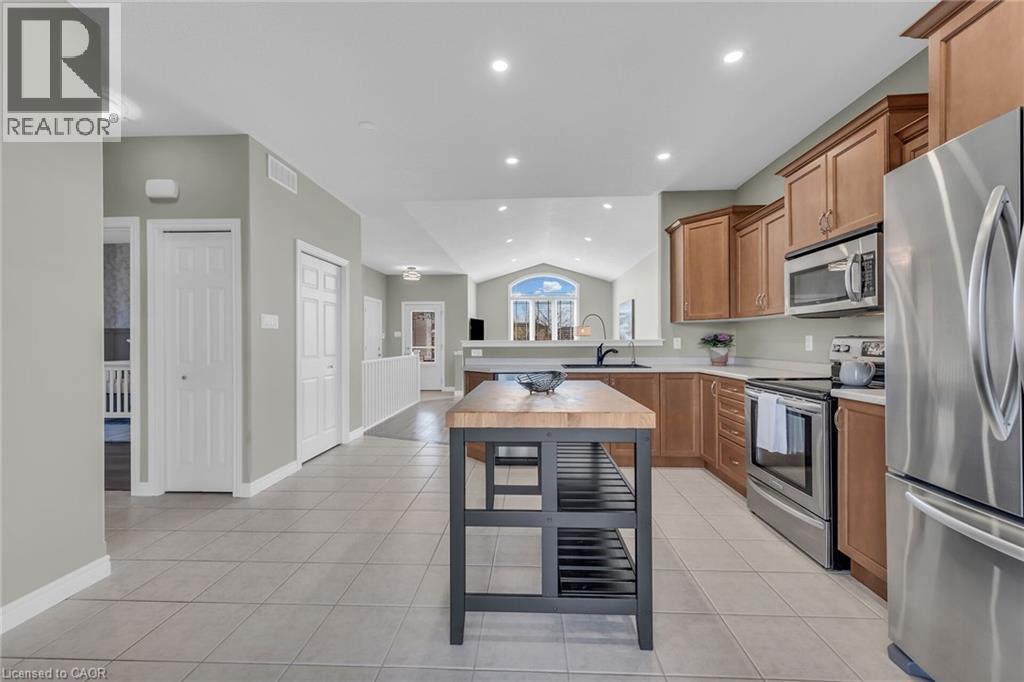 












20 SCHERTZBERG Lane

,
Brantford,




Ontario
N3T0B3

