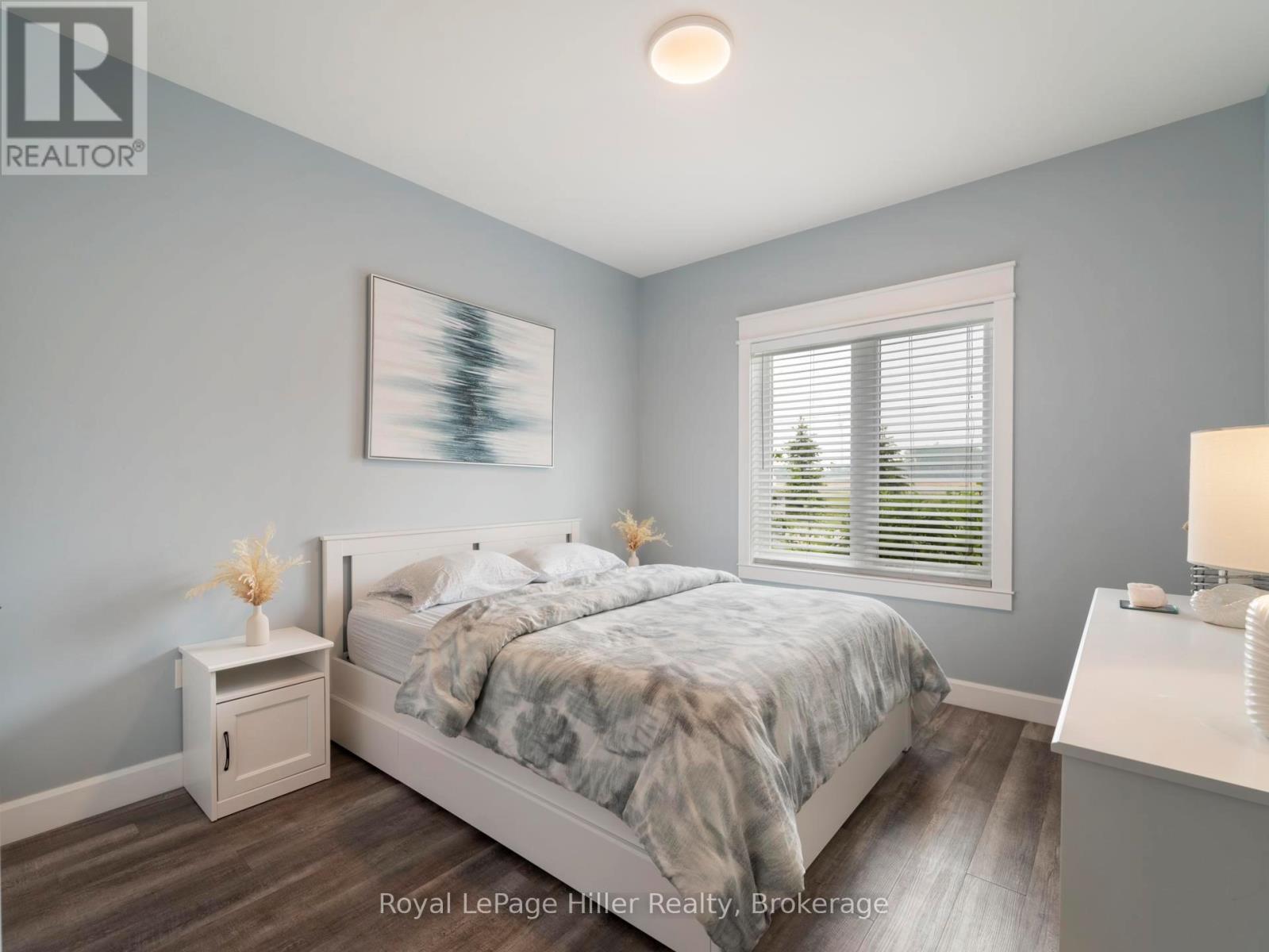 












72431 BLUEWATER HIGHWAY

,
Bluewater (Hay),




Ontario
N0M2T0

