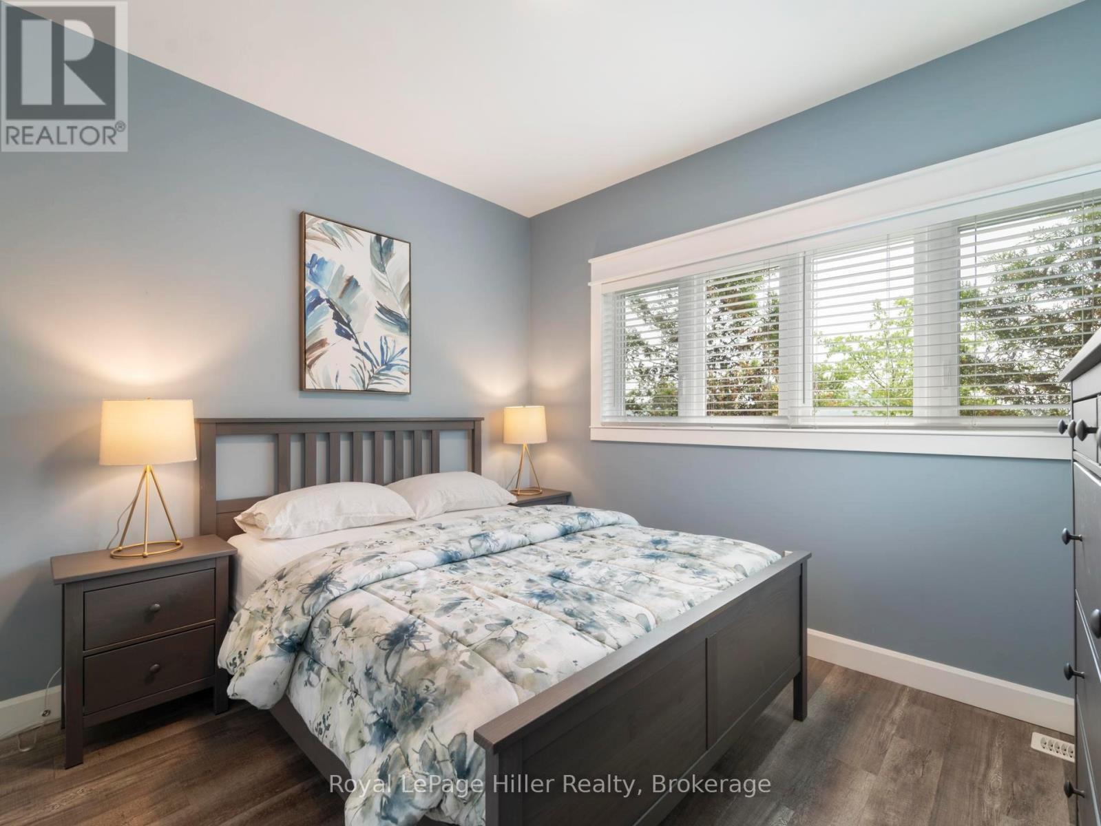 












72431 BLUEWATER HIGHWAY

,
Bluewater (Hay),




Ontario
N0M2T0

